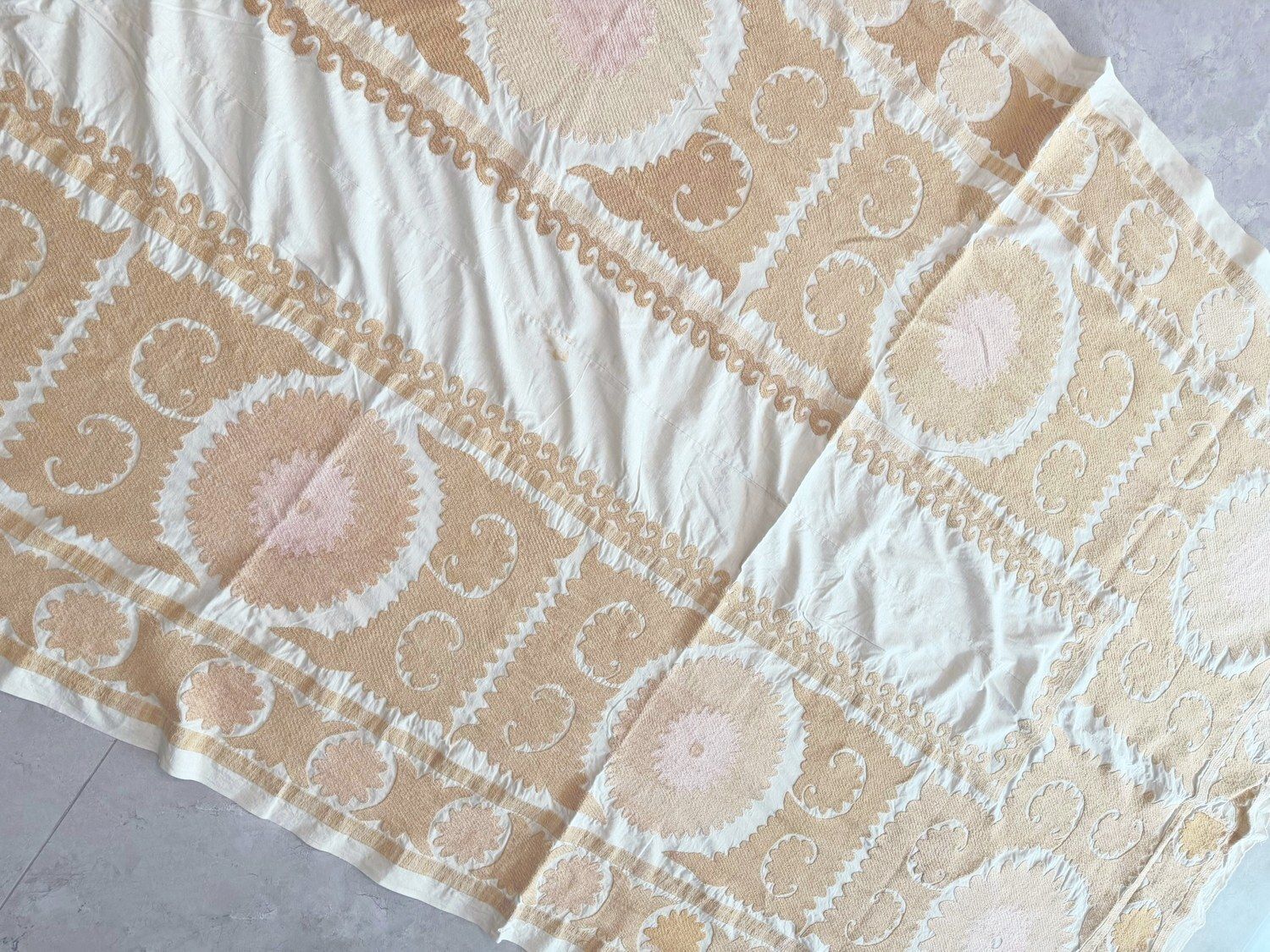 Vintage Hand Embroidered Large Suzani Bedspread 150 X 229 Cm photo vintage
