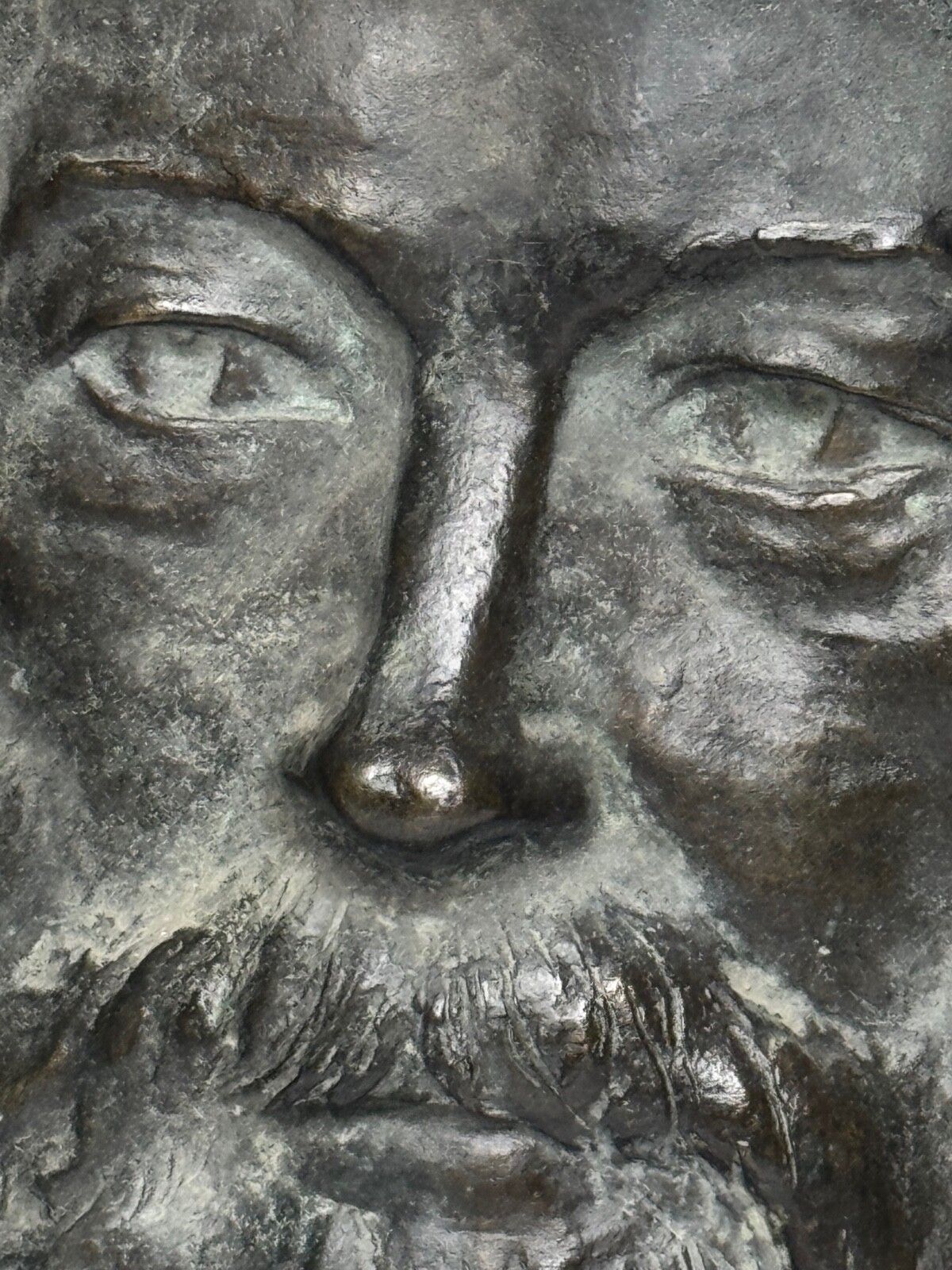 photo buy Brits bronzen portretreliëf James Gordon, begin 1900s, toegeschreven aan Alice Gates