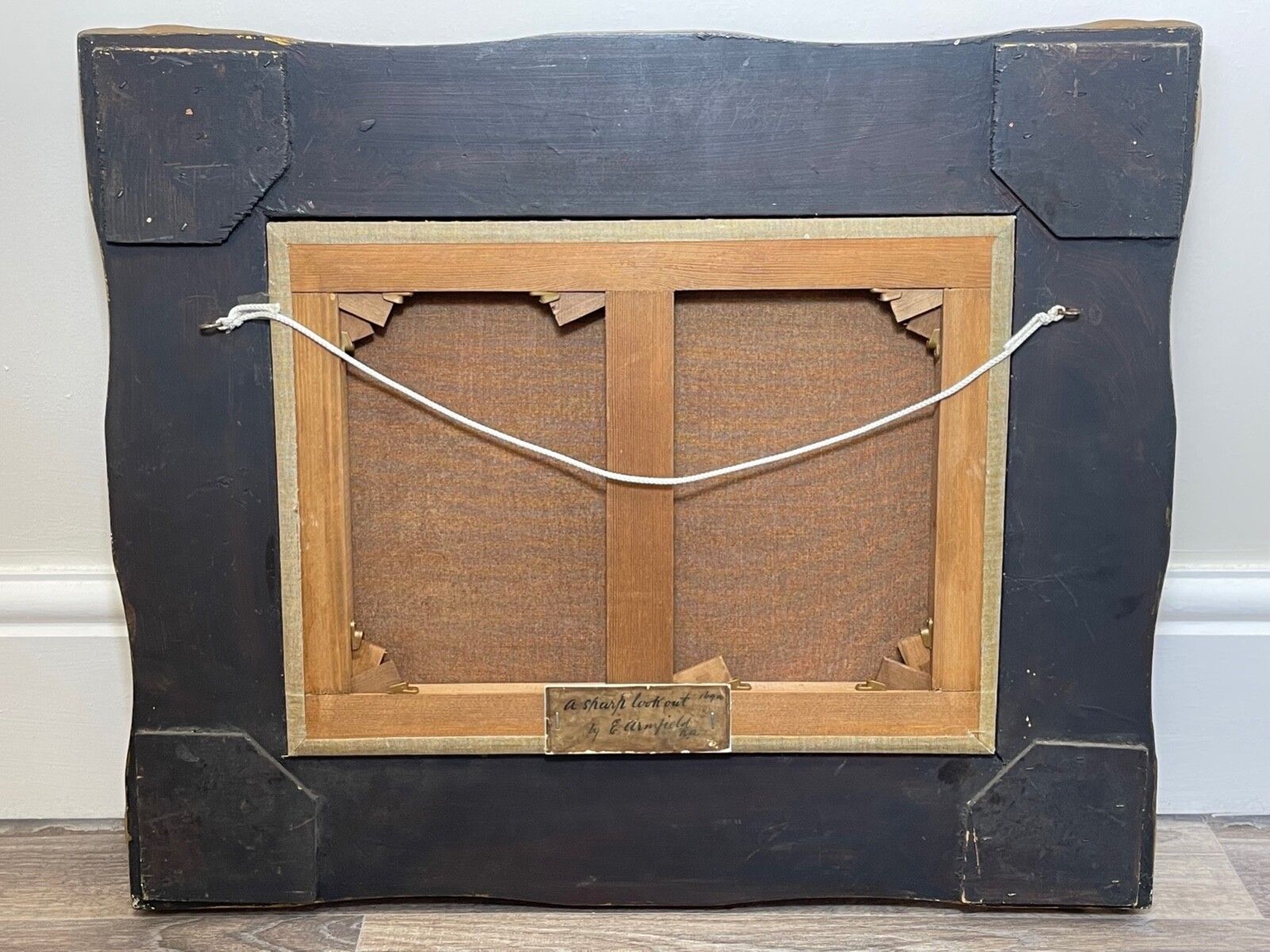 photo furniture 19e-eeuws olieverfchilderij met jachttafereel en terrriërs "A Sharp Lookout" van Edward Armfield