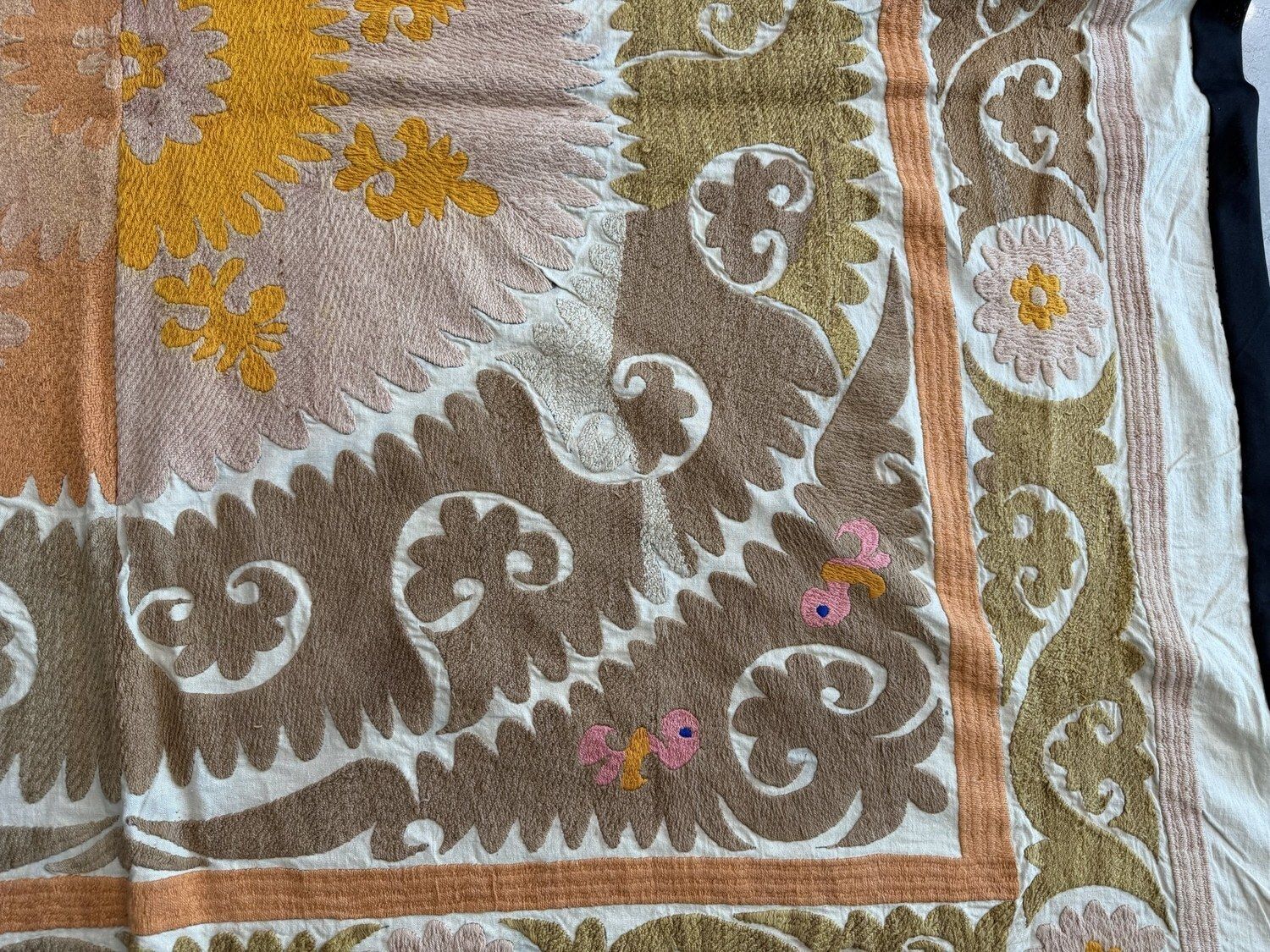 Handmade Green Orange Uzbek Suzani Tapestry 150 X 153 Cm photo vinterior