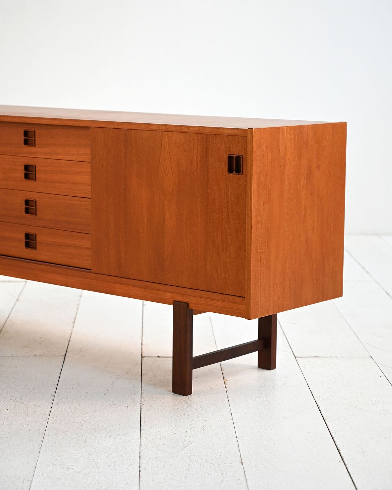 "Comet" Teakhouten Dressoir van Bogeryd, ca. jaren 1960 photo buy