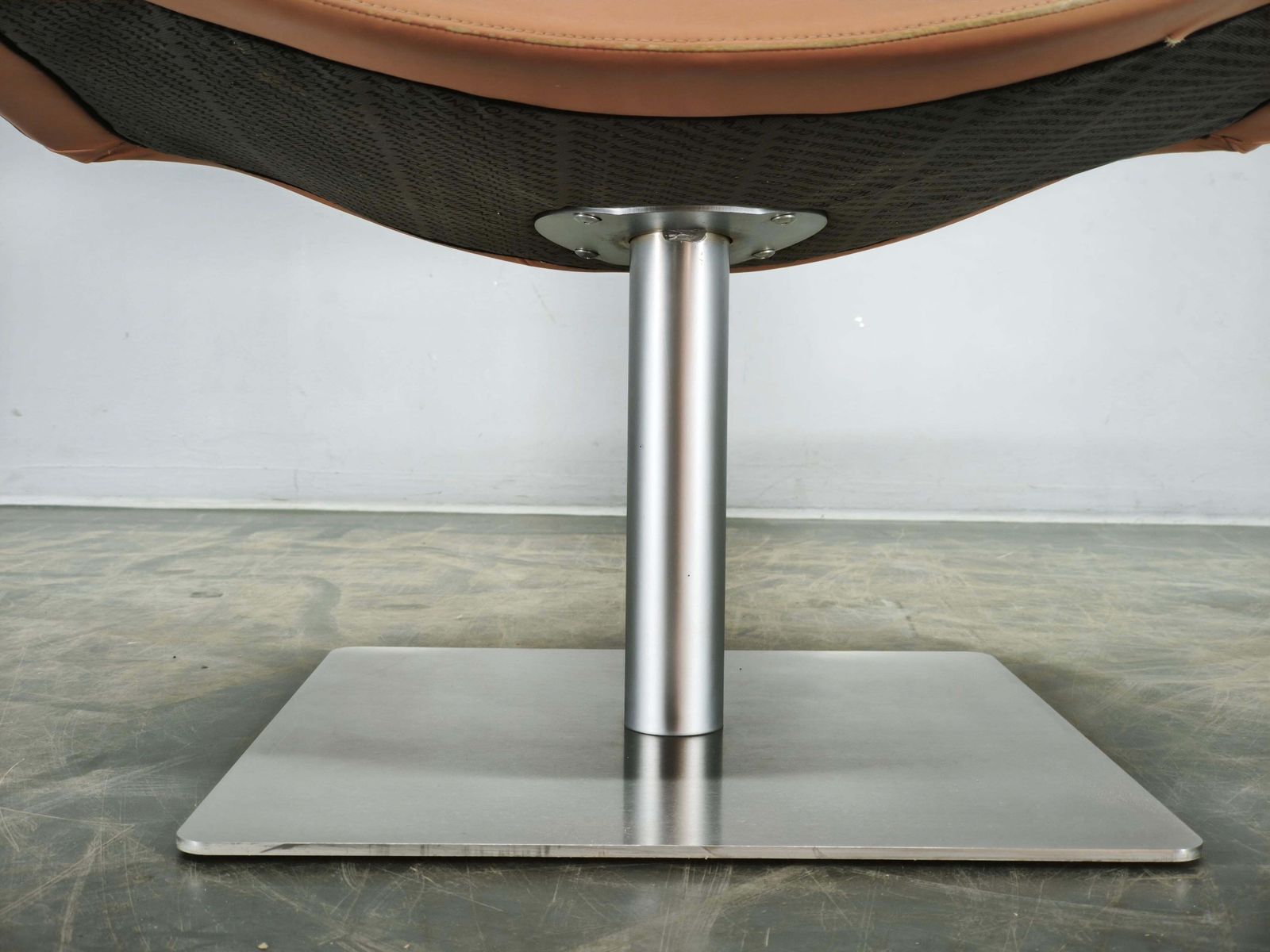 Peter Maly Wave lederen loungestoel voor Tonon Italia, jaren 1990 photo 994.0