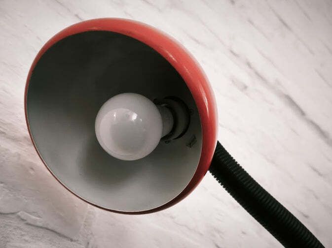 Klaus Hempel V3925/01 Rode Bureaulamp Voor Hustadt Leuchten, Duitsland jaren 1970 photo vinterior