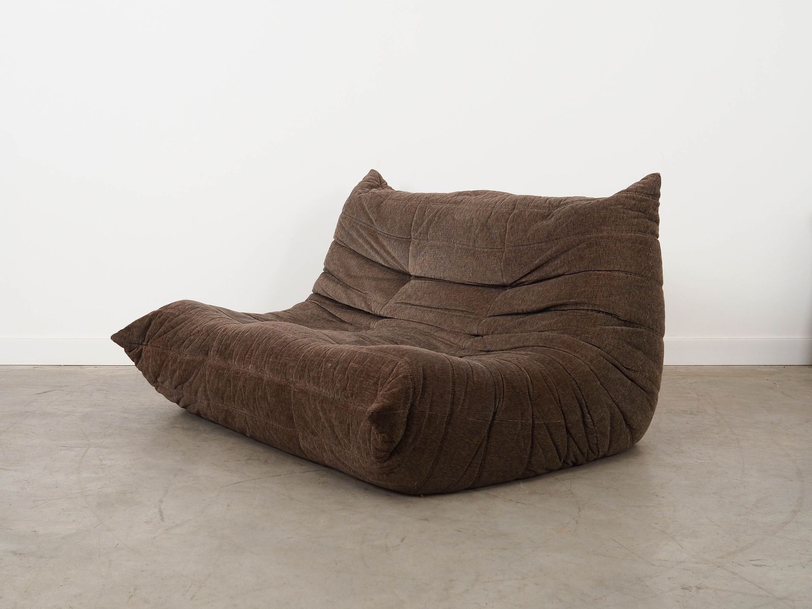 photo for sale Togo Two Seater Sofa, French Design, 1970s, Designer: Michel Ducaroy, Manufacturer: Ligne Roset