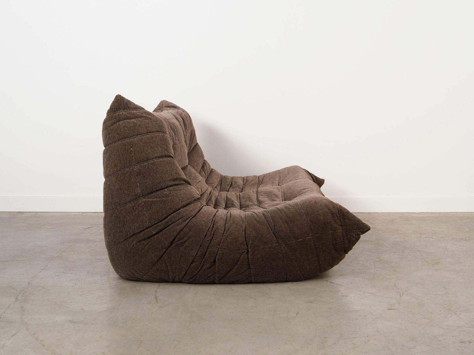 photo vintage Togo Two Seater Sofa, French Design, 1970s, Designer: Michel Ducaroy, Manufacturer: Ligne Roset