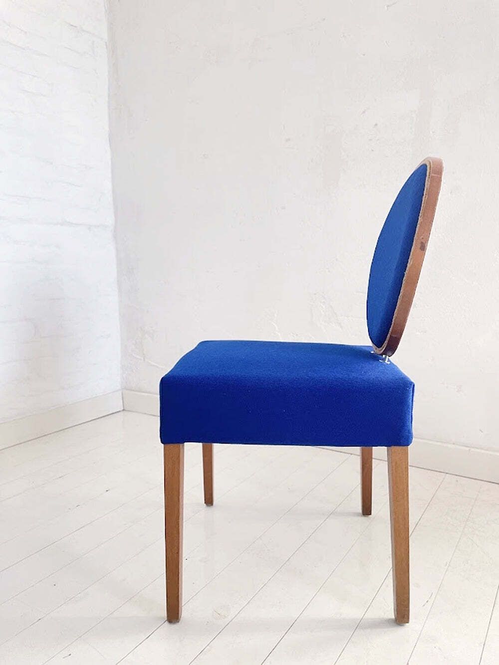 Paar Italiaanse postmoderne stoelen, jaren 1990 photo vintage