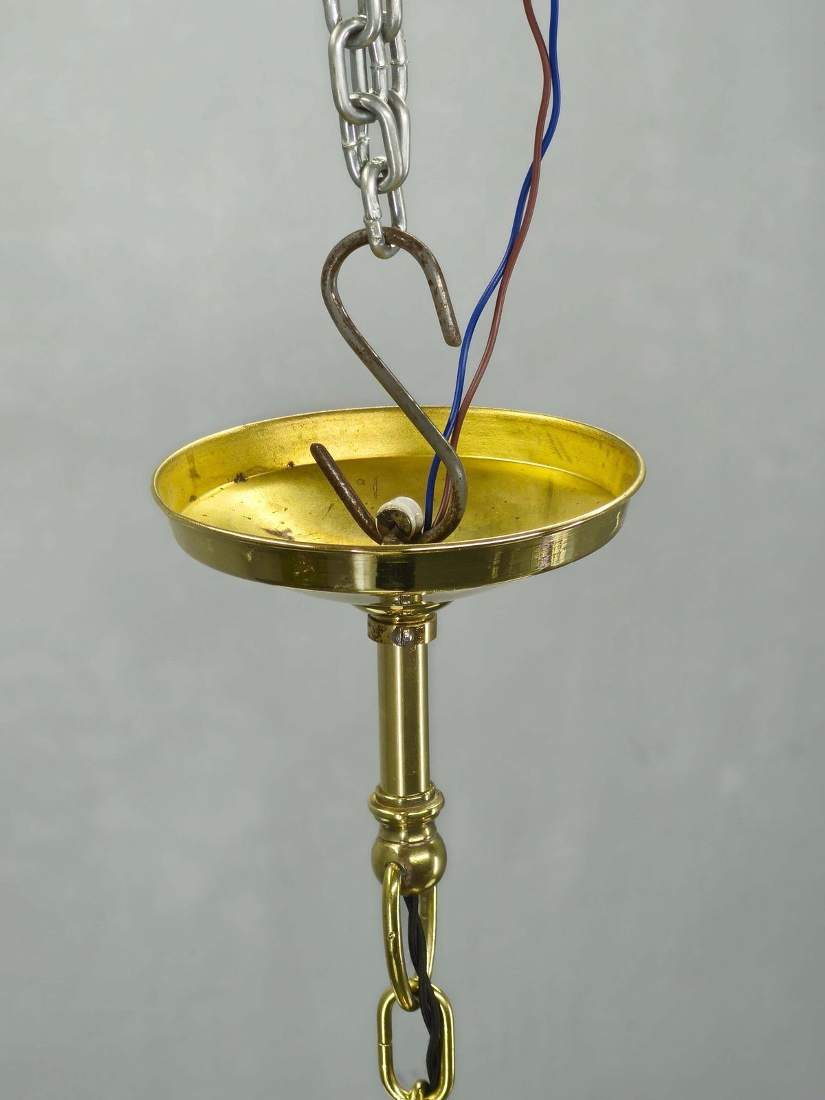 photo for sale Tsjechische neo-barokke messing kroonluchter met opaalglobe kappen, jaren 1930