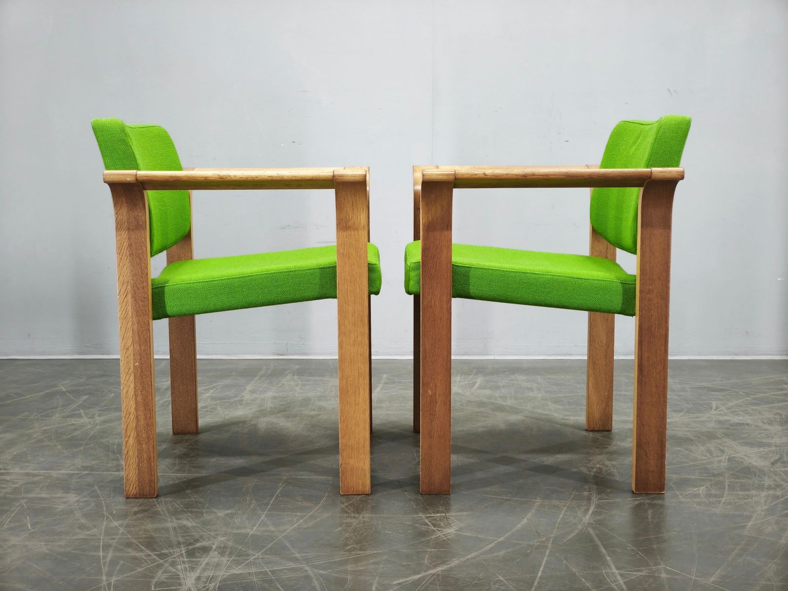 Lot de 4 fauteuils danois en chêne par Magnus Olesen, années 1960 photo vinterior