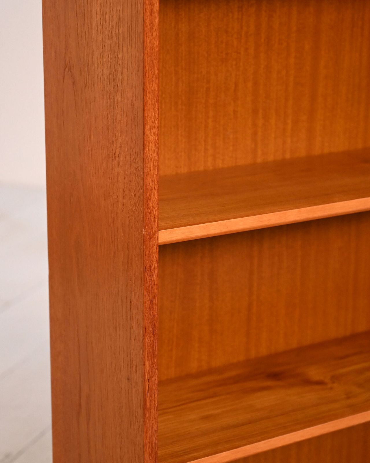 Scandinavian Teak Bookcase, 1950s/1960s photo vinterior
