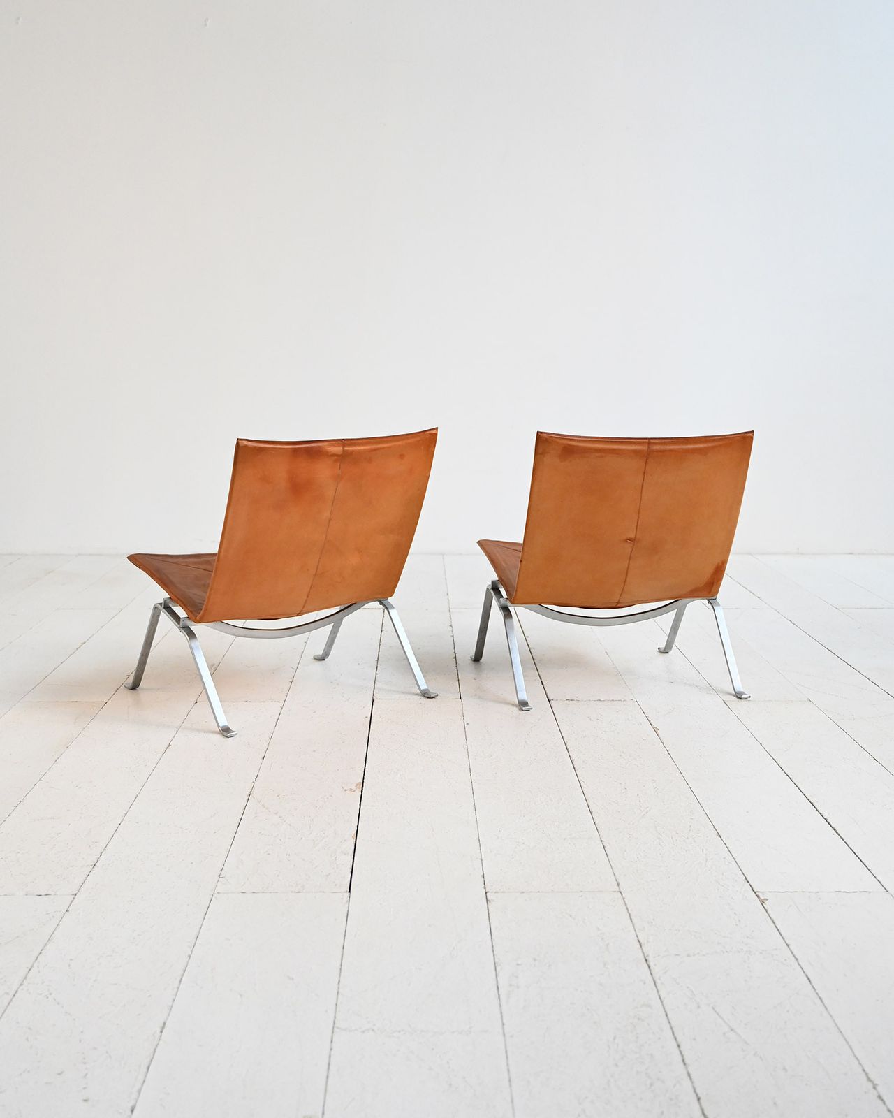 Paar "PK22" fauteuils van Poul Kjærholm voor E. Kold Christensen, ca. jaren 1950 photo Meubels