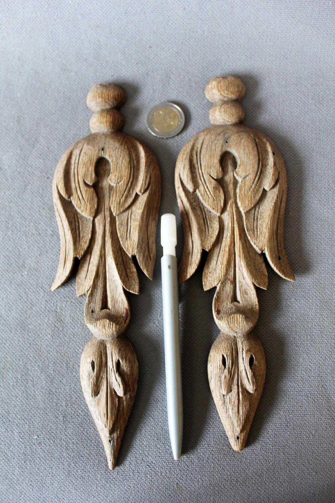 Set van twee antieke Franse handgesneden houten architectuurelementen – ornamenteel, met bladwerkmotief, fries, wanddecoratie of meubelversiering photo 54.0