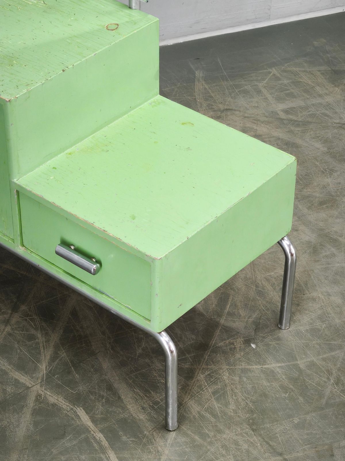 888.0 Bauhaus Czech Green Vanity Table With Mirror And Chrome Frame, 1930 photo
