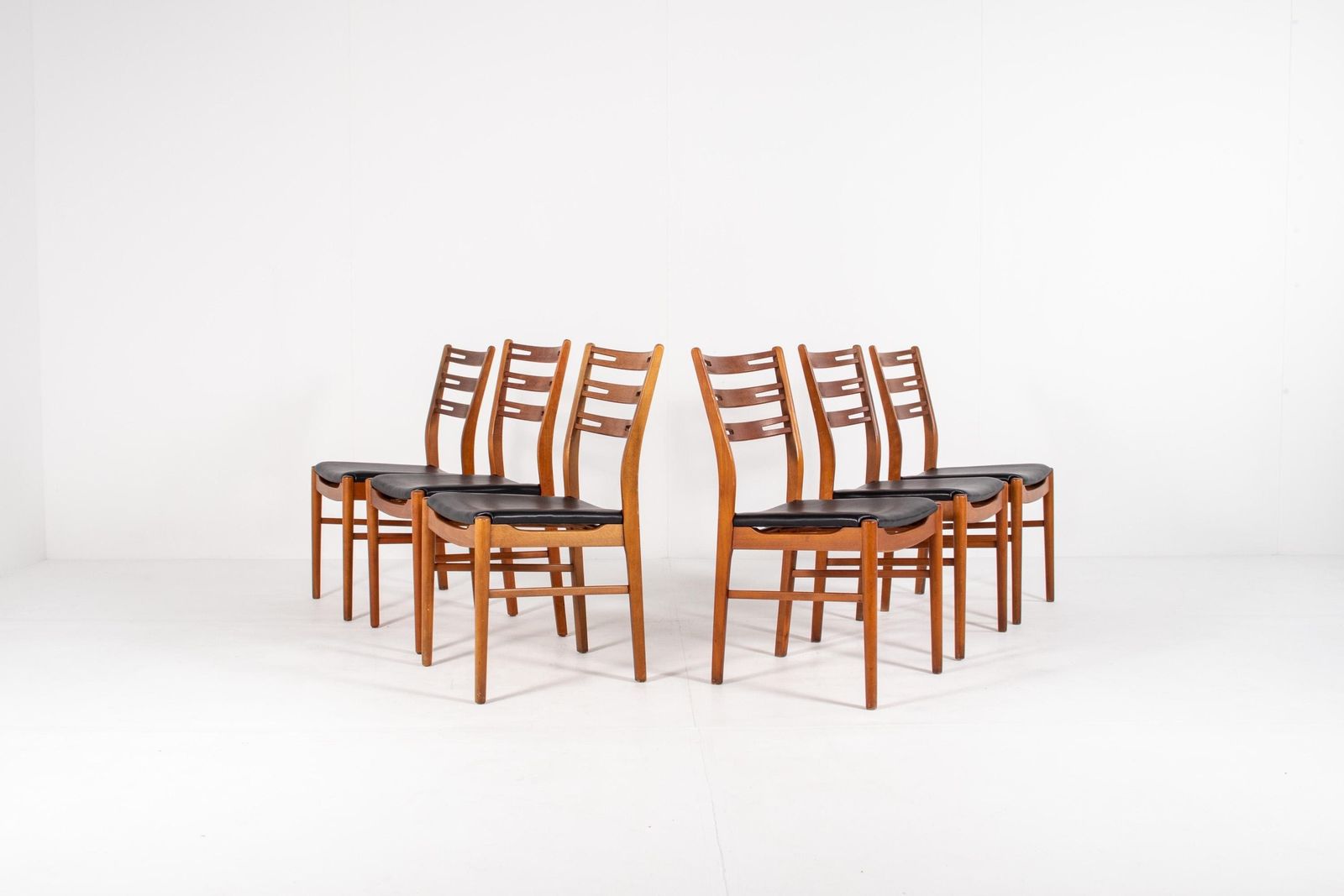Set Of 6 Danish Mid Century Teak Dining Chairs Model 210 By Farstrup — 1960s