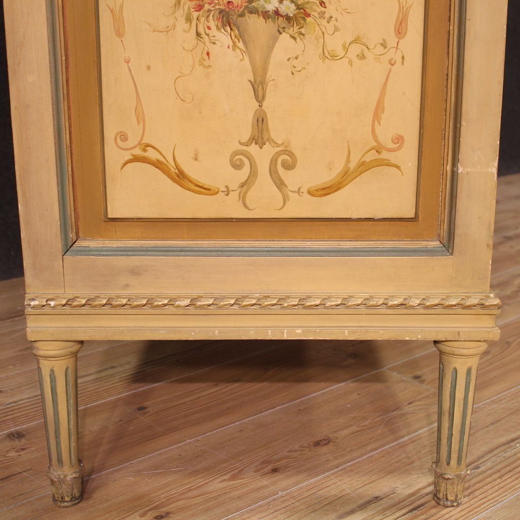 photo for sale Coiffeuse avec miroir laquée de style Louis XVI, années 1960