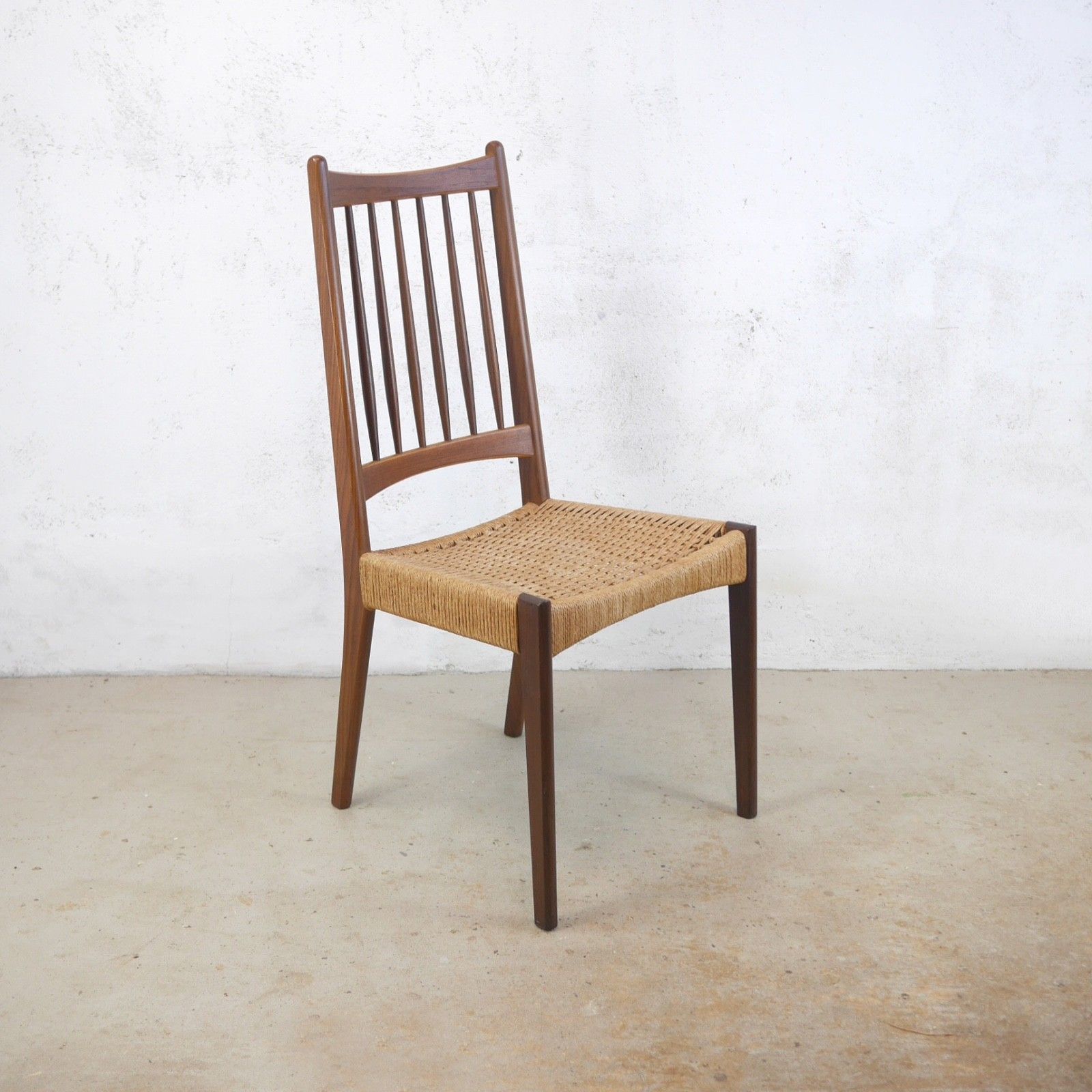 photo furniture Vintage Mid Century Danish Teak Cord Dining Chairs Arne Hovmand Olsen #103227