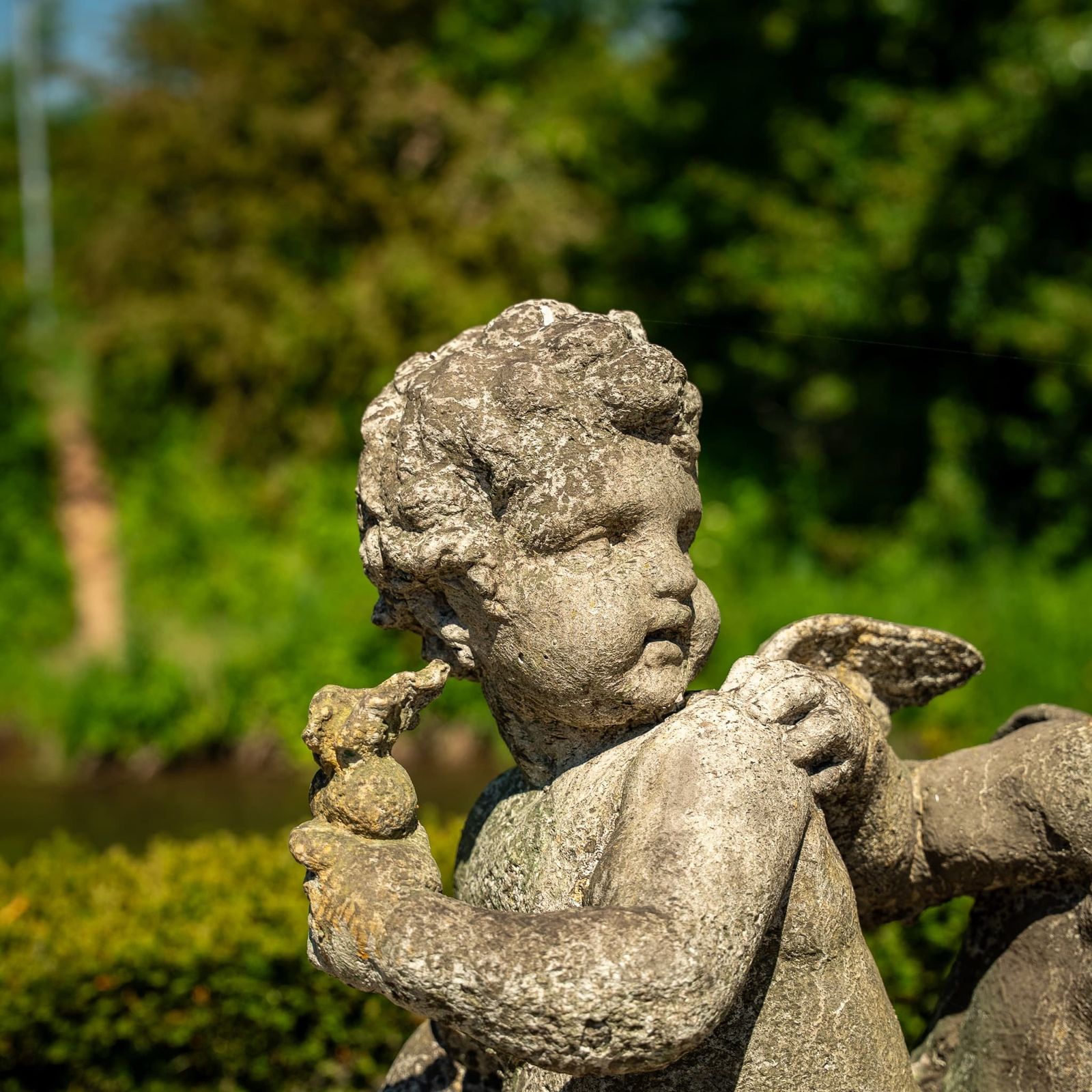 photo furniture Playing Putti, Stone Cast, Probably Late 20th Century