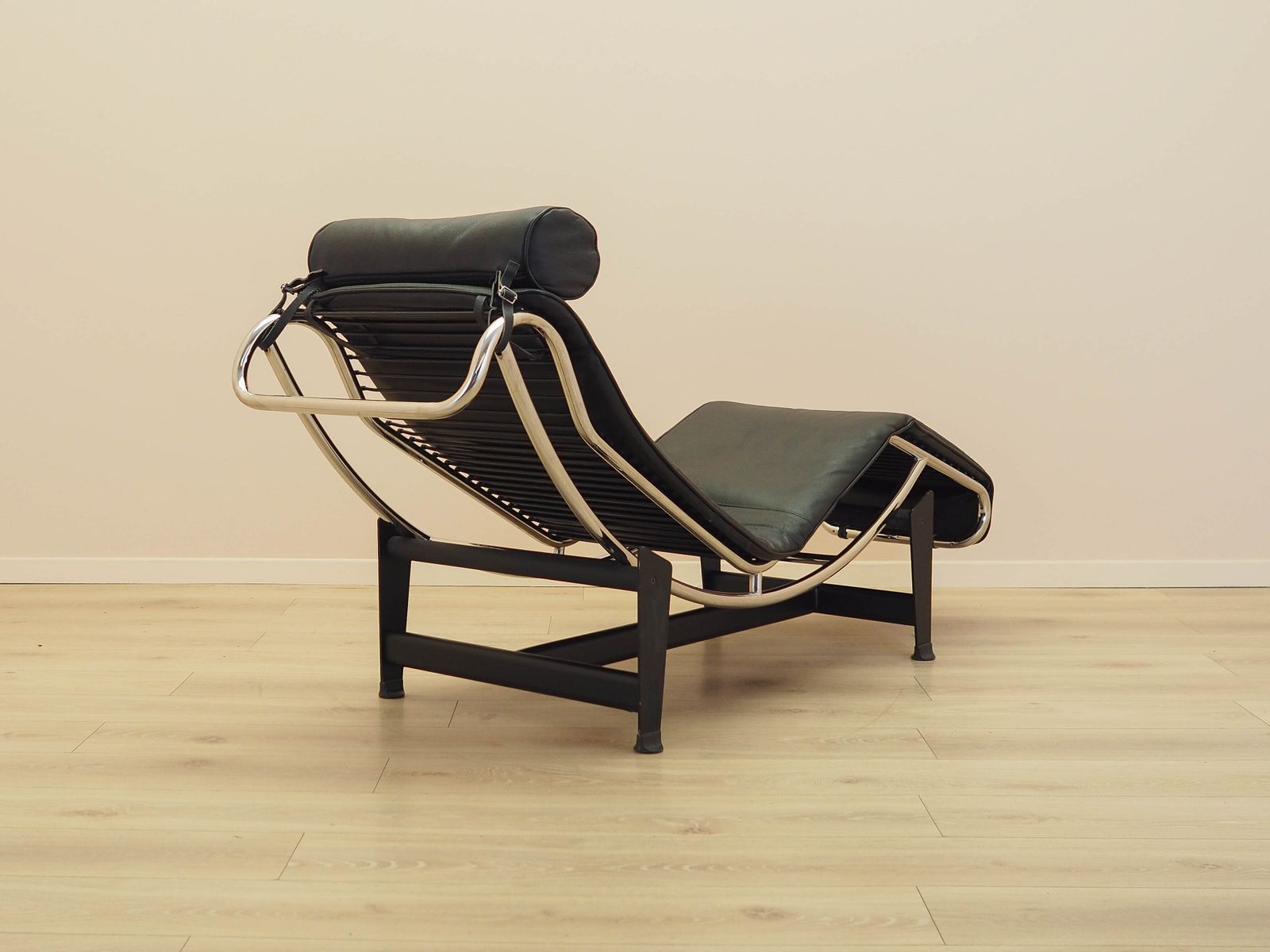 Leren chaise longue, LC4-stijl, jaren 1980, Made In Italy photo vinterior