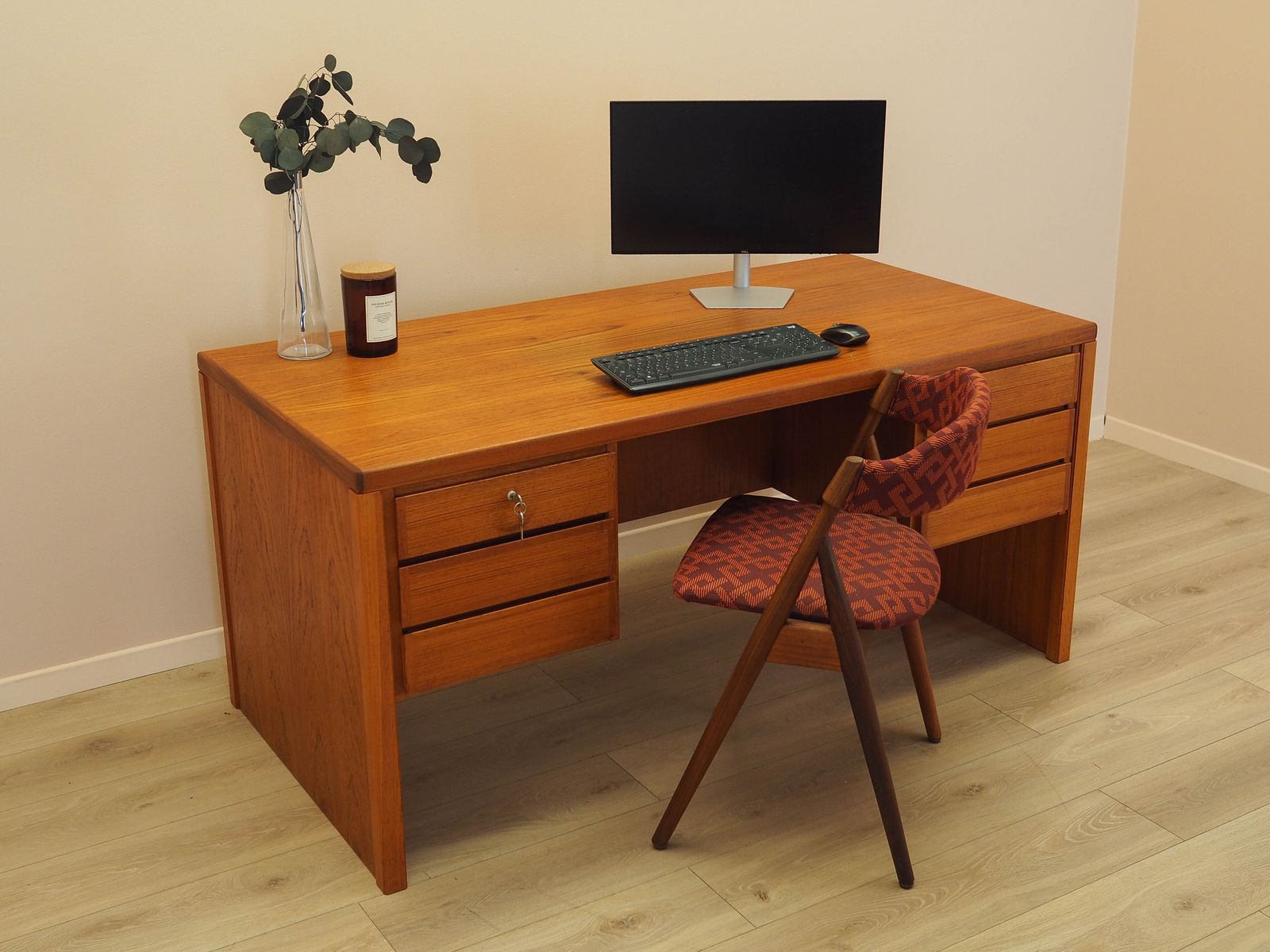 Teakhouten bureau, Deens design, jaren 1970, vervaardigd door Omann Jun. photo Meubels