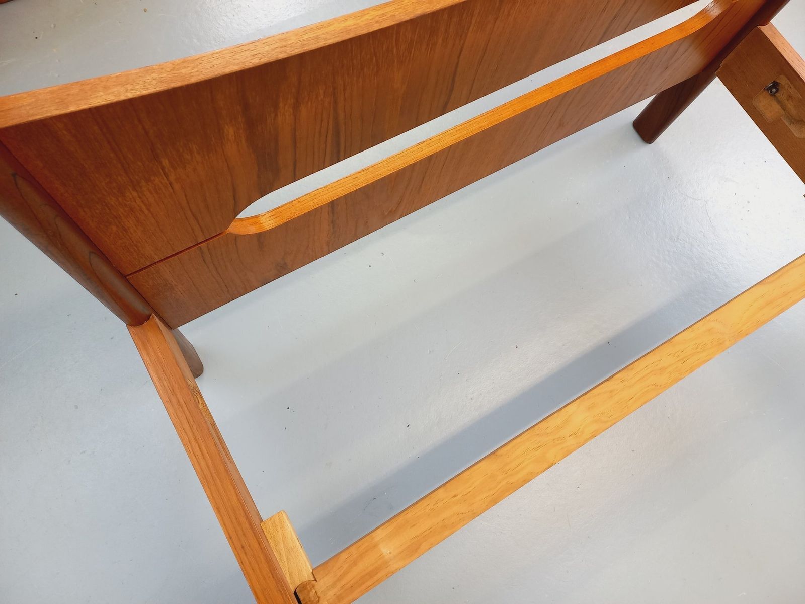 702.0 Scandinavisch eenpersoonsledikant in teak photo