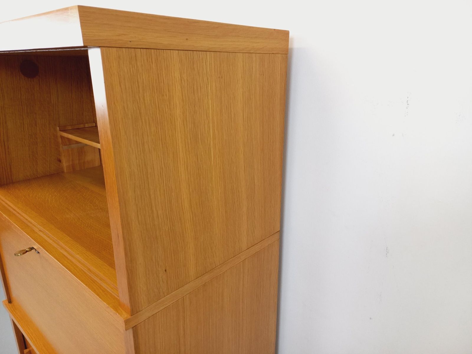 Meubels Opbergkast met Eiken Secretaire photo