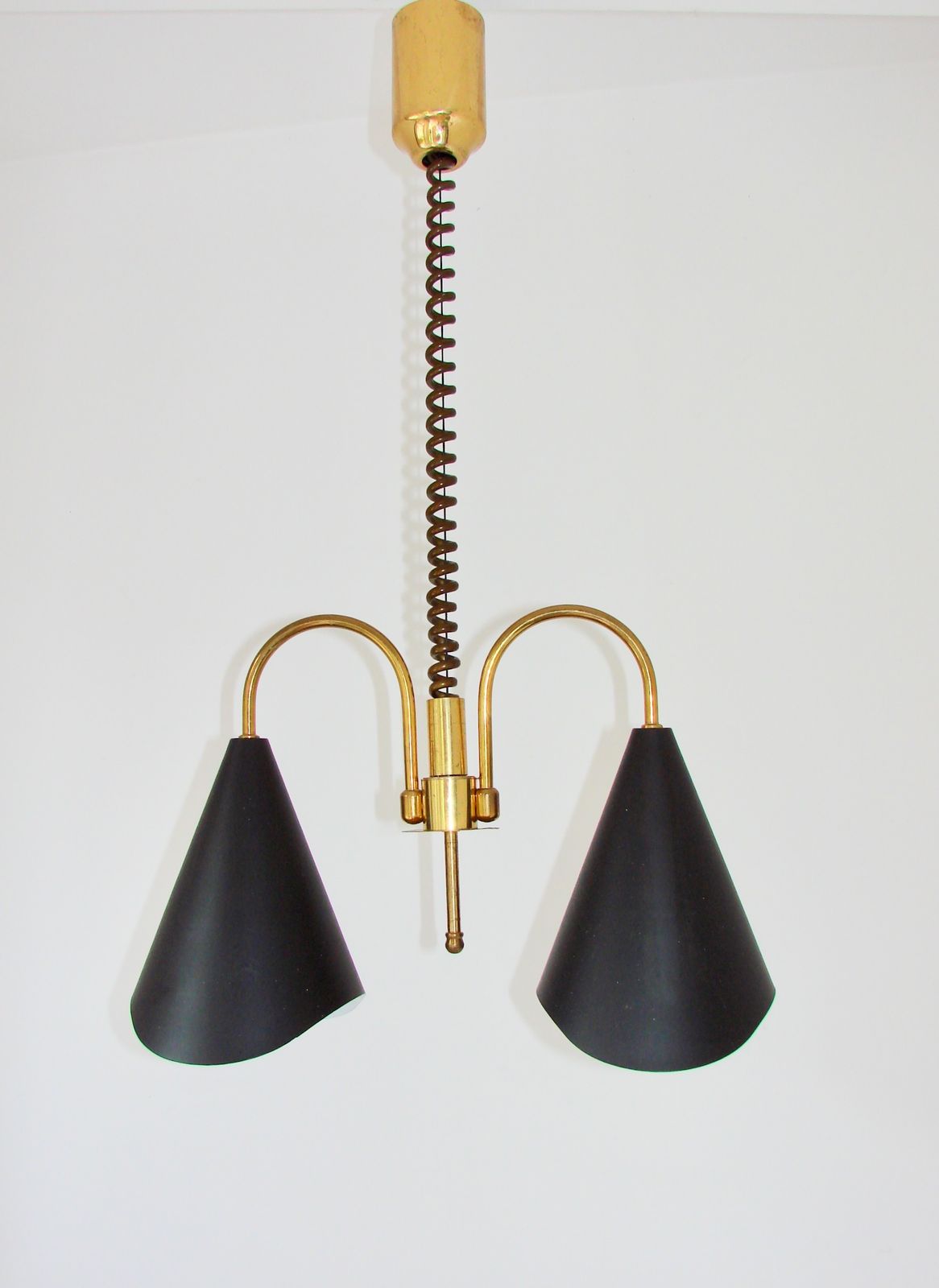 Mid-Century Modern hanglamp, messing en metaal, jaren 1970. photo Verlichting