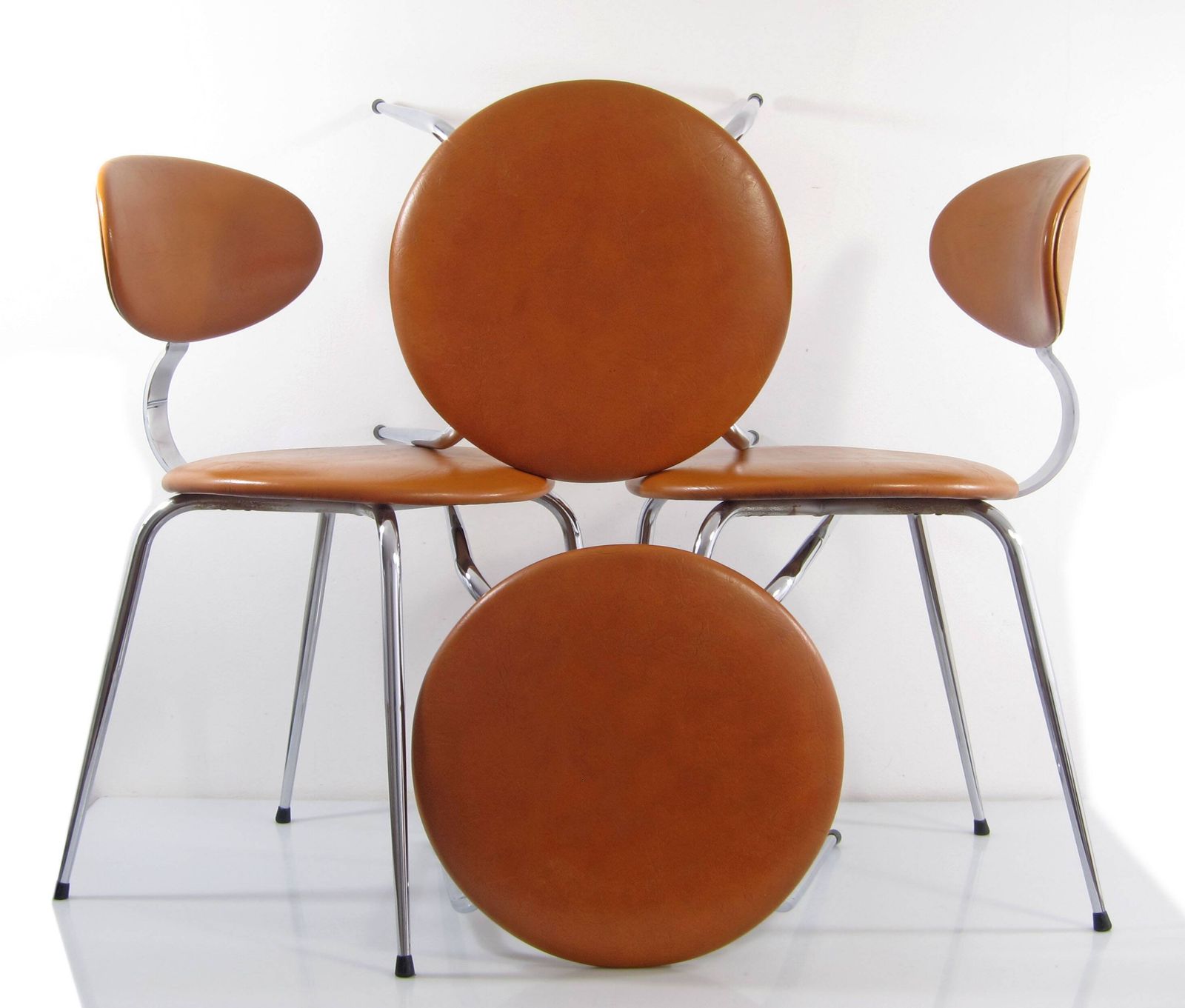 photo vinterior Mid Century Modern Chairs & Stools By Rudy Verelst For Novalux, 1960s