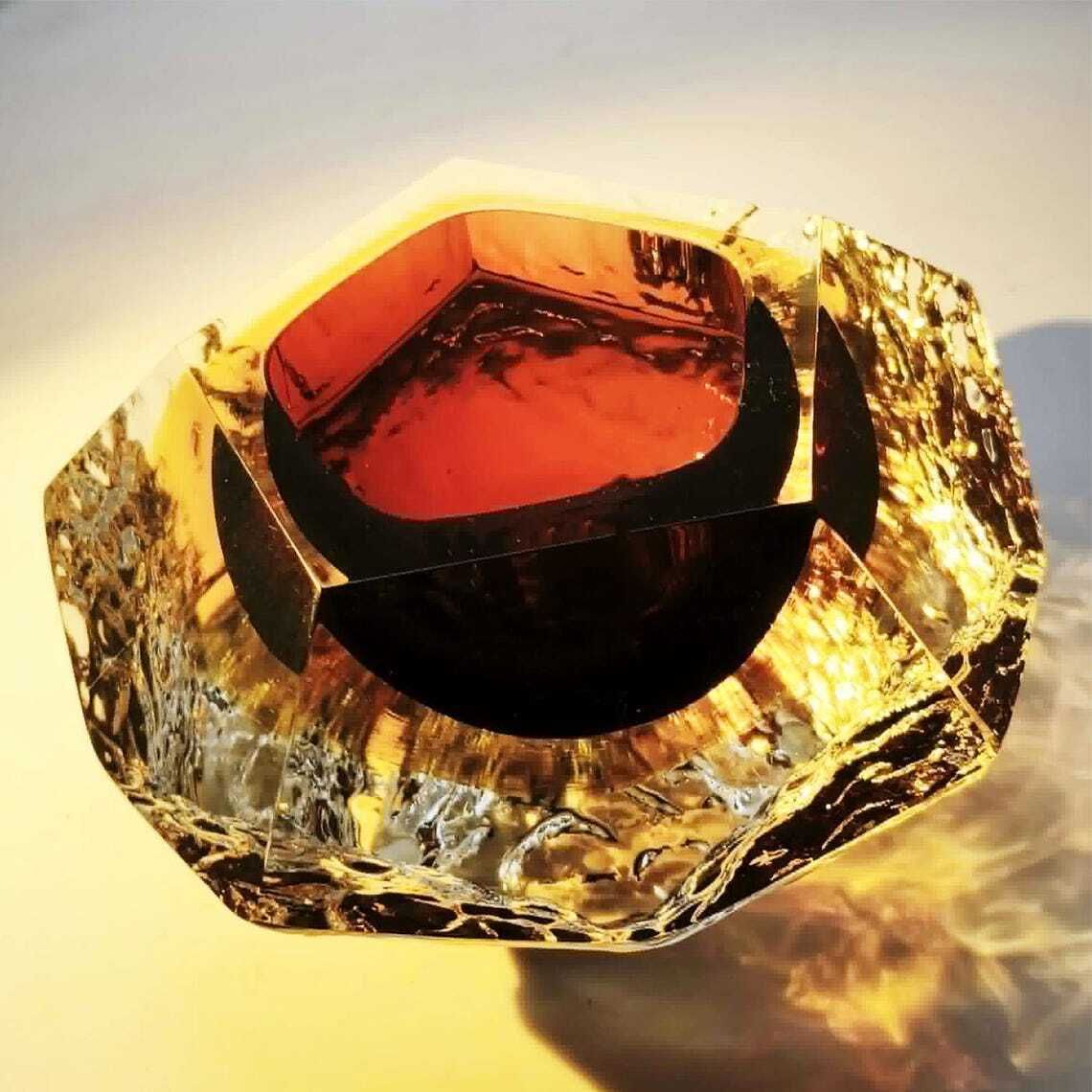 Asbak of opvangschaal in Muranoglas door Flavio Poli voor Seguso, ca. jaren 1960. Gemaakt in Italië. photo Woonaccessoires