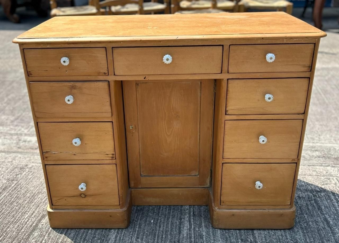 photo vinterior Antique Victorian Pine Kneehole Writing Office Desk With Central Cupboard