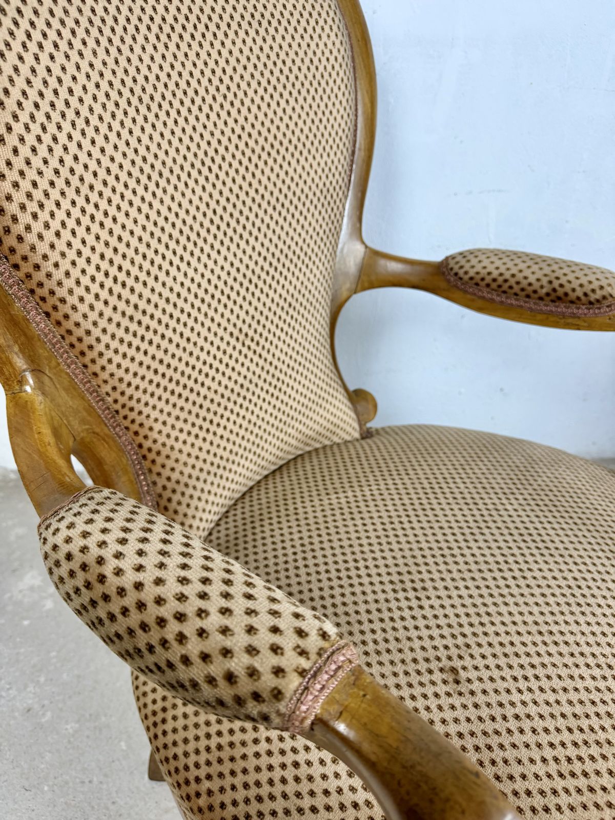 Meubels Paar Franse fauteuils in Louis XV-stijl, midden 20e eeuw photo