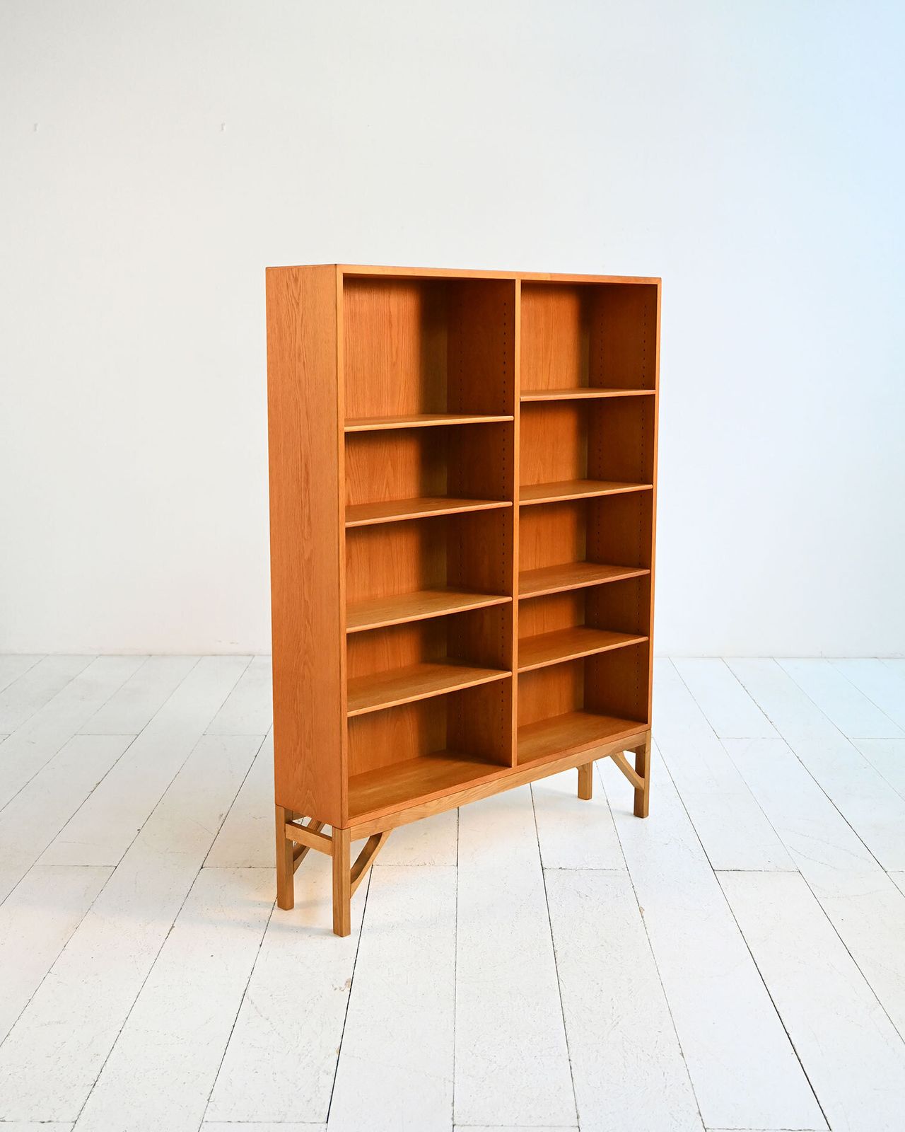 "154" Boekenkast van Børge Mogensen voor FDB, ca. jaren 1960 photo 2060.0