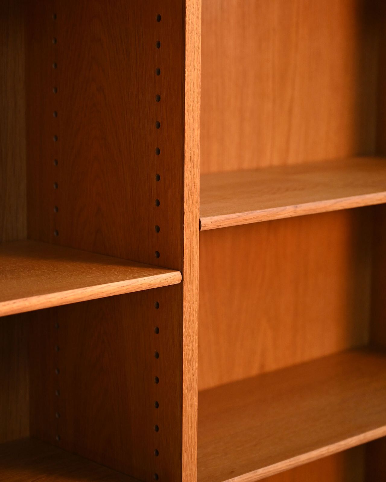photo furniture "154" Boekenkast van Børge Mogensen voor FDB, ca. jaren 1960