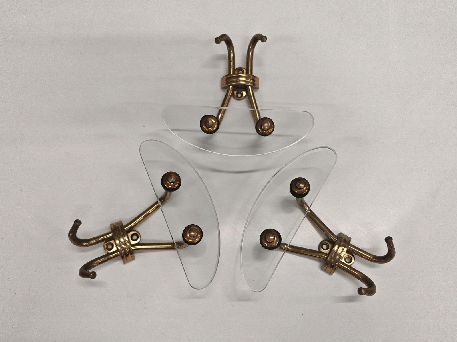 Mid-Century kapstokhaakjes, Murano-glas en messing, toegeschreven aan Pier Luigi Colli, Italië photo furniture