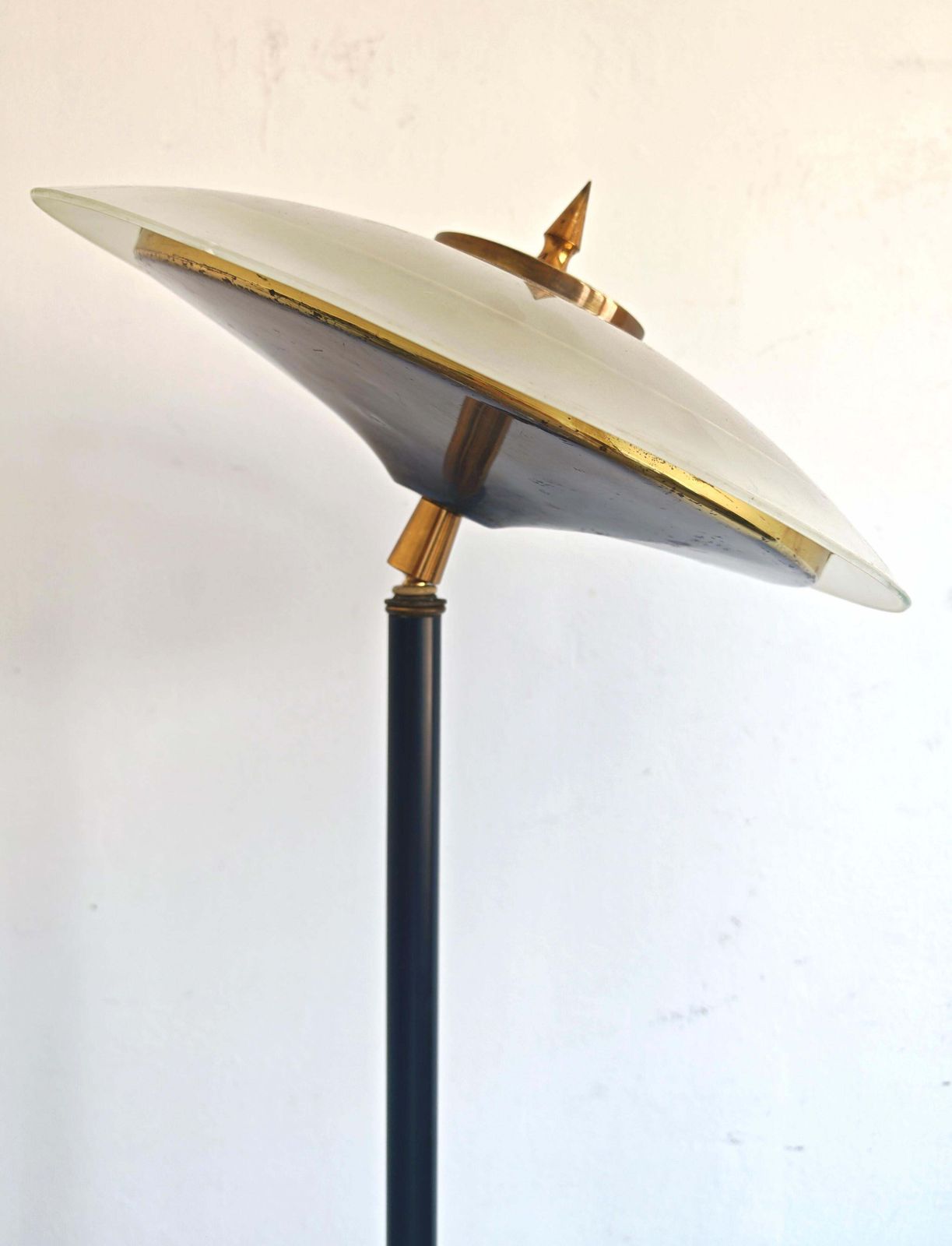 Zeldzame Mid-Century Wand- en Vloerlamp Toegeschreven aan Pietro Chiesa voor Fontana Arte, Italië photo for sale