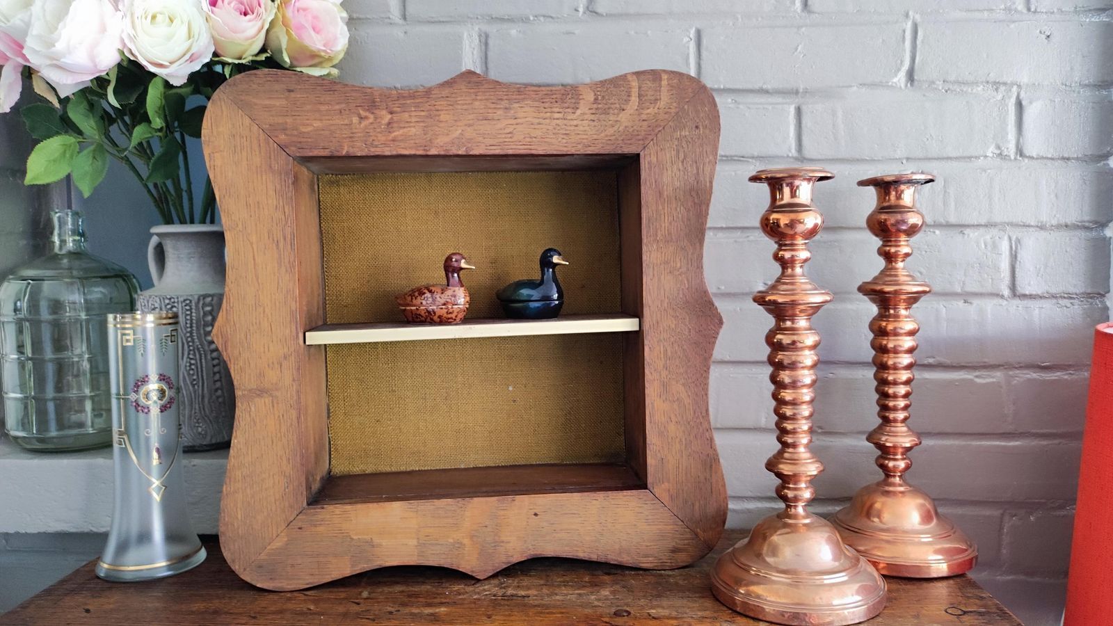 Étagère murale vintage française en bois, 2 niveaux, ouverte et décorative photo furniture