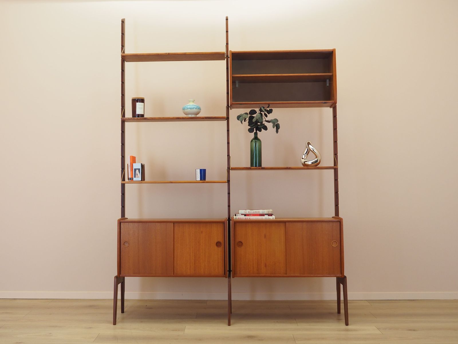 Teakhouten modulaire kast, Noors design, ca. jaren 1960, geproduceerd door Blindheim Mobelfabrikk, ontworpen door John Texmon en Einar Blindheim photo furniture