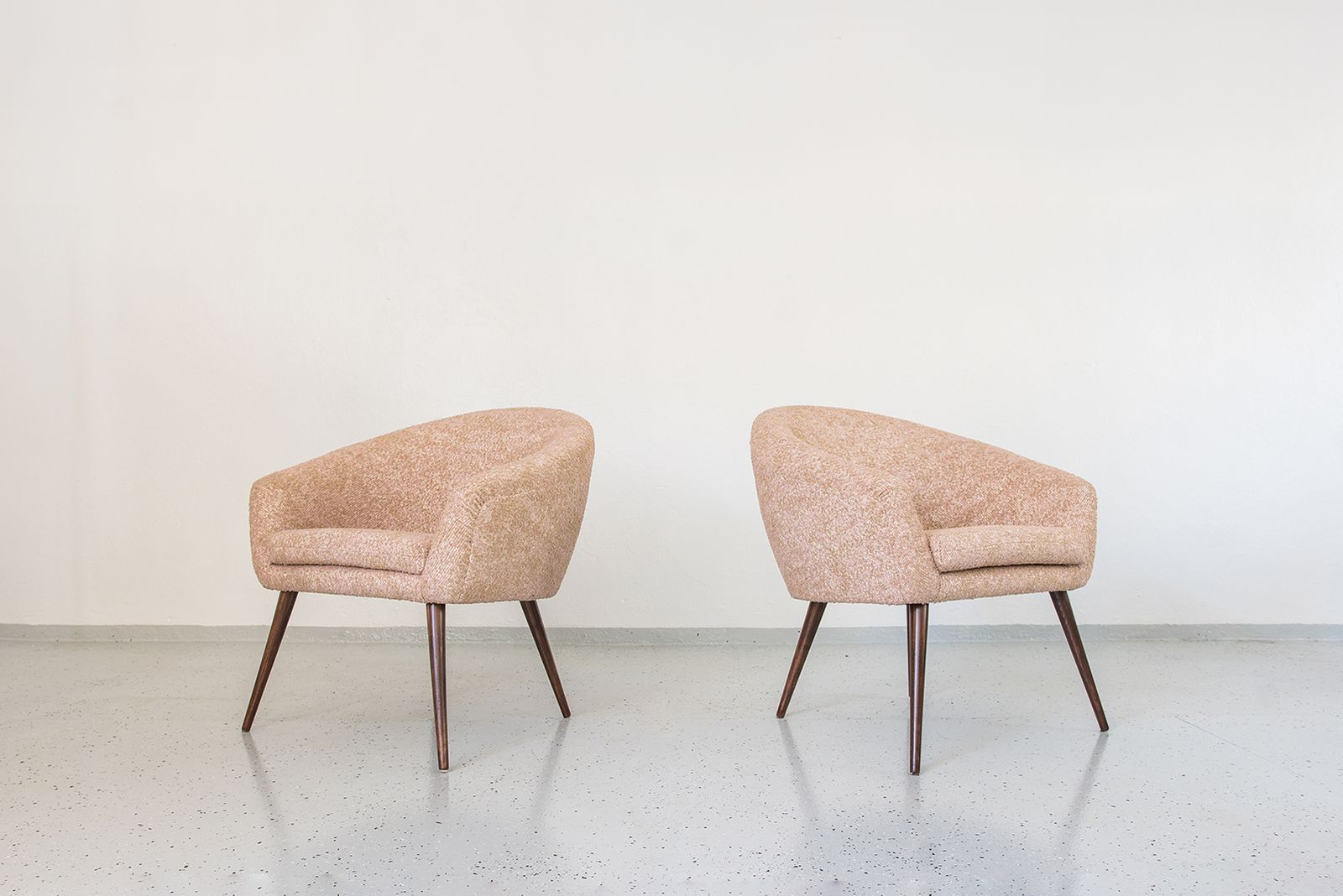 photo furniture Vintage Pink Shell Armchairs From Lfm, Poland, 1970s, Set Of 2