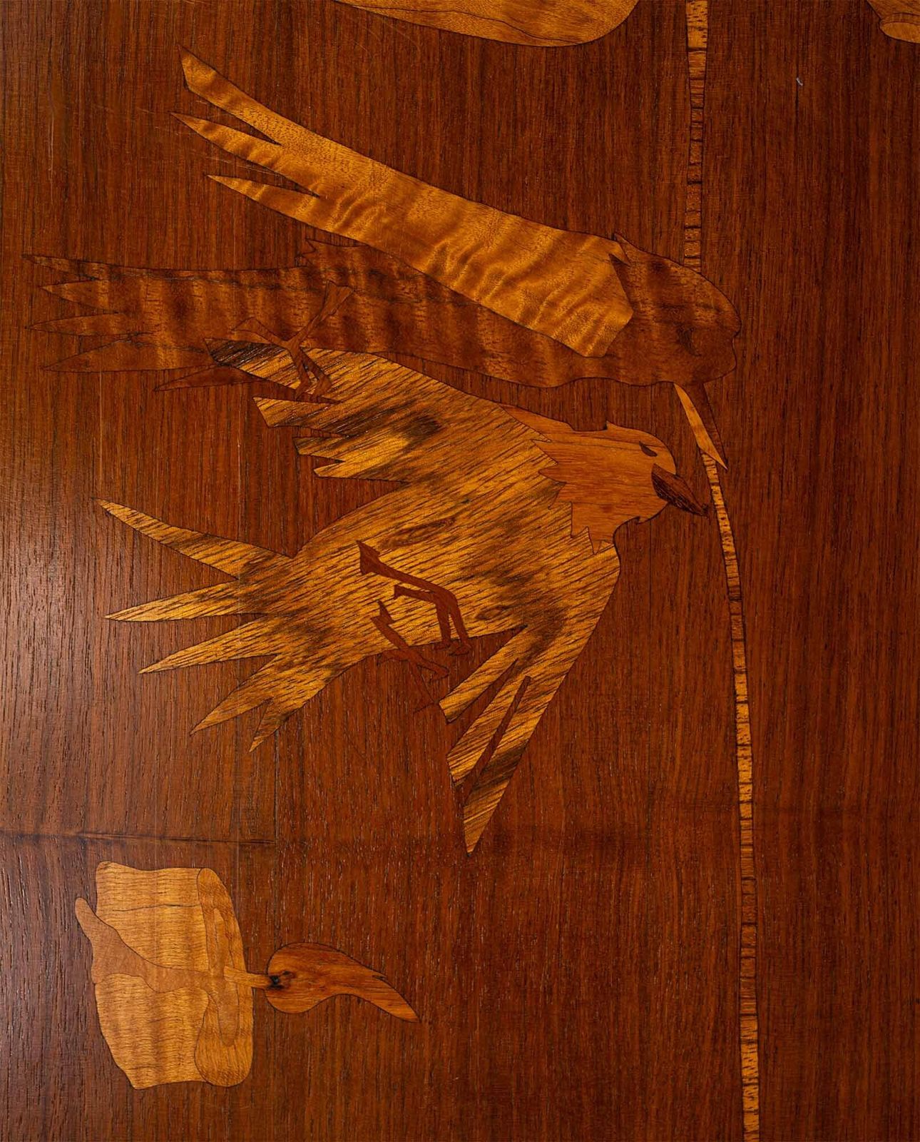 photo vinterior Italiaanse eettafel met houtinlegwerk, 1950