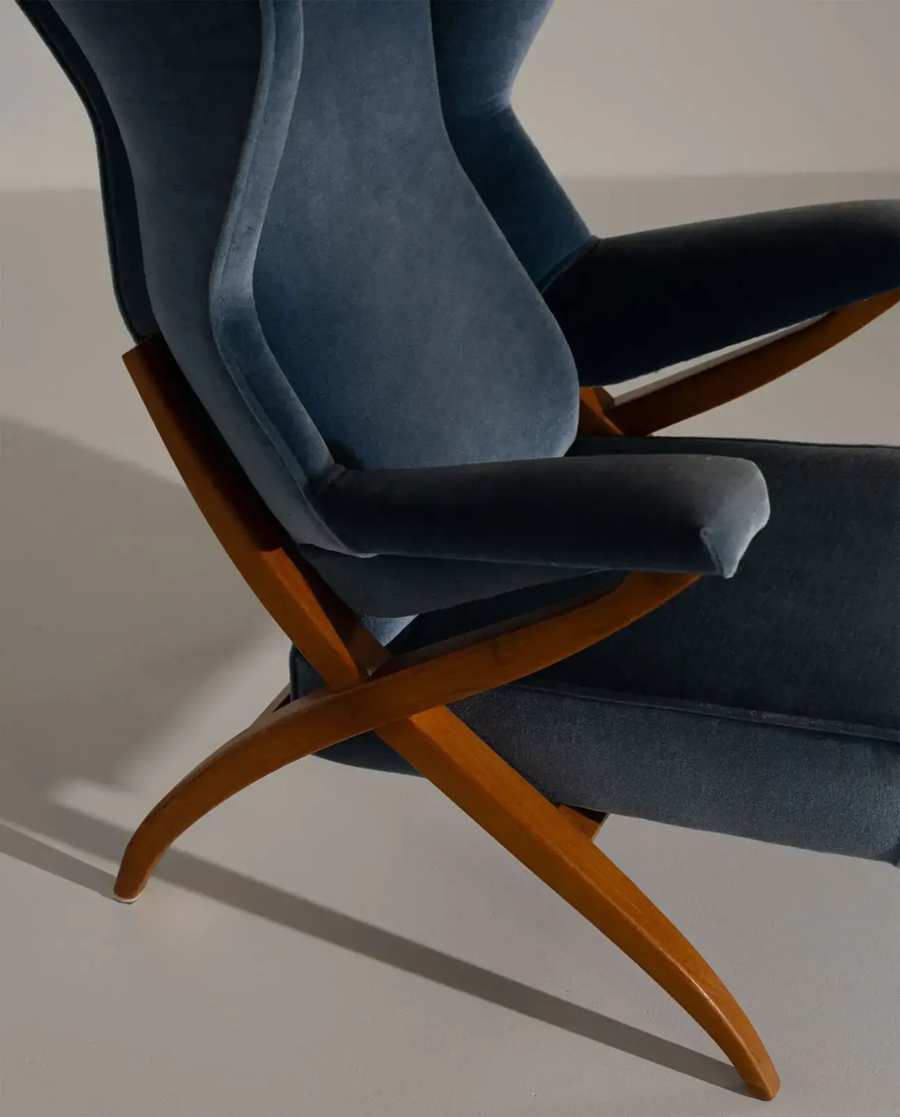 4980.0 "Fiorenza" stoel van Franco Albini voor Arflex photo