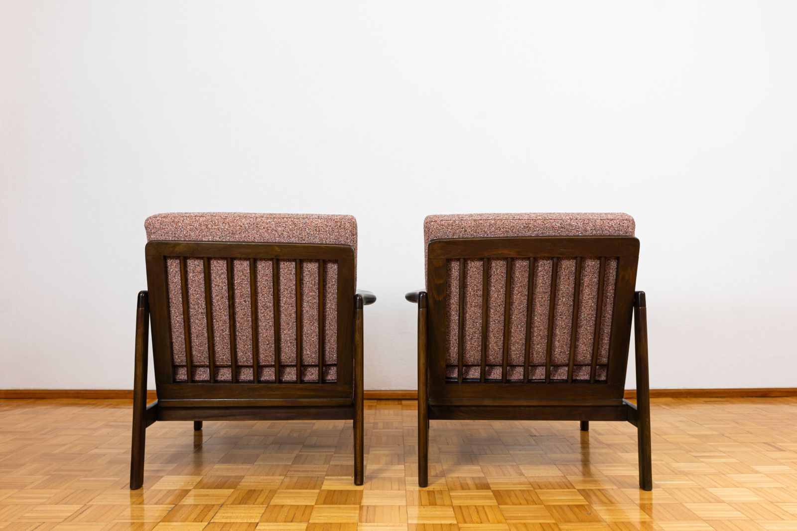 photo furniture Mid Century Modern Armchairs By Zenon Bączyk, 1960's, Set Of 2