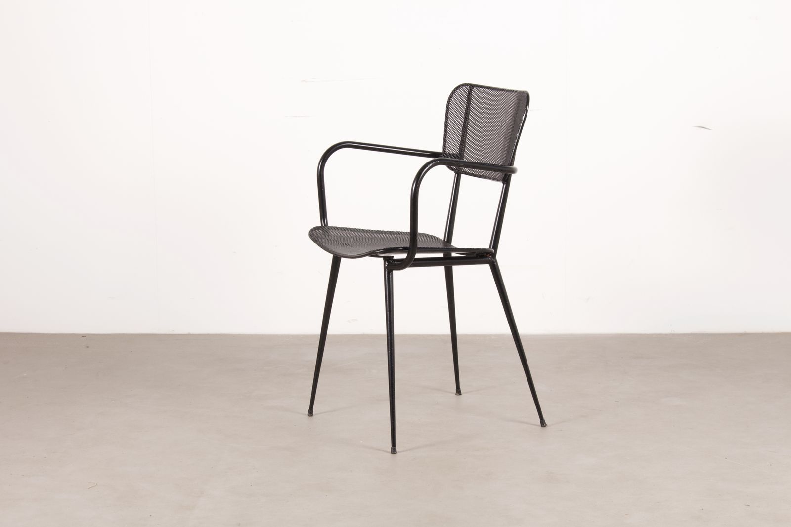 Vintage Postmodern Metalen Gazen Fauteuil, jaren 1980 photo vinterior