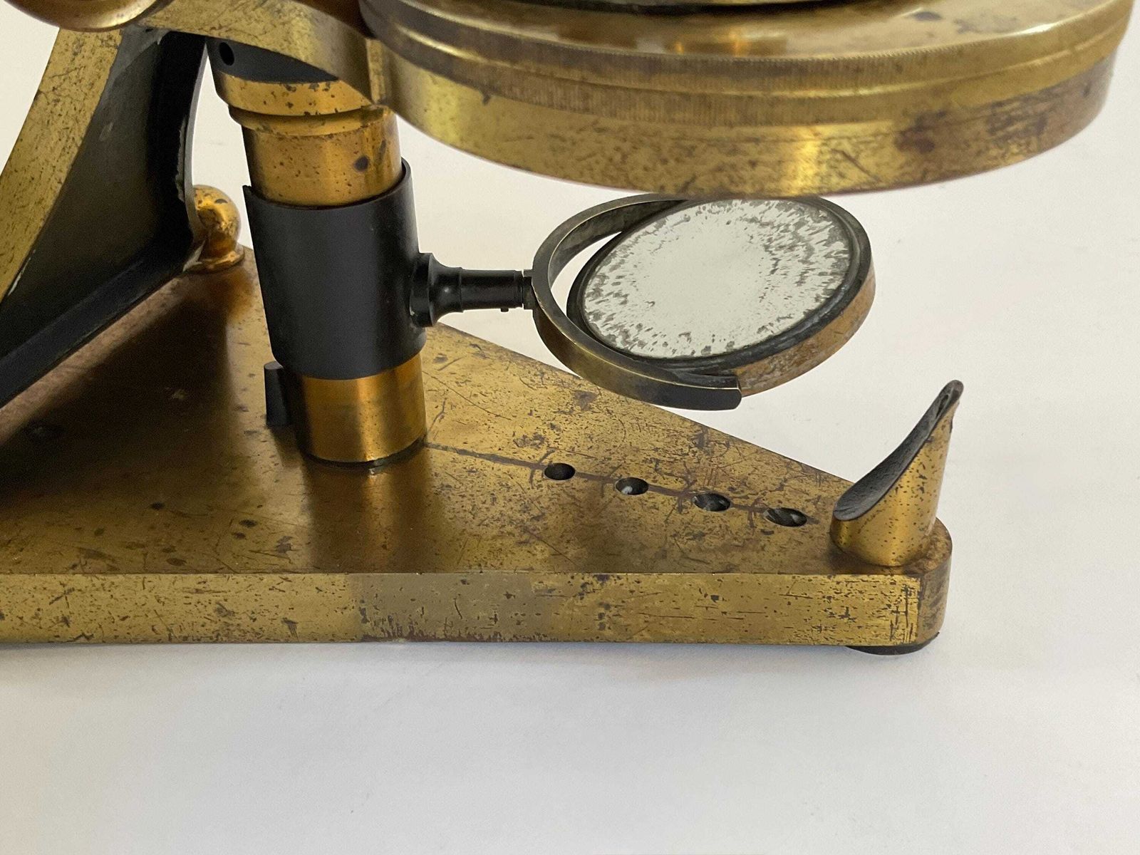 925.0 Antiek Victoriaans messing binoculaire microscoop van R J Beck, London & Philadelphia, ca. 1876. photo