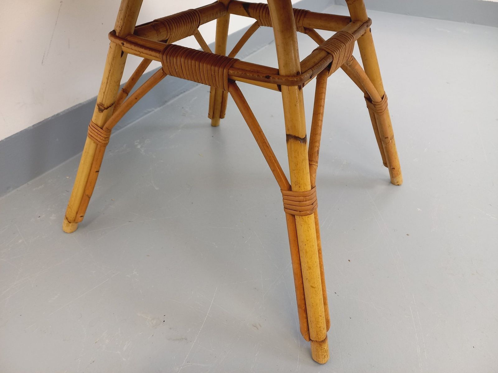 photo for sale Ronde salontafel in hout en rattan