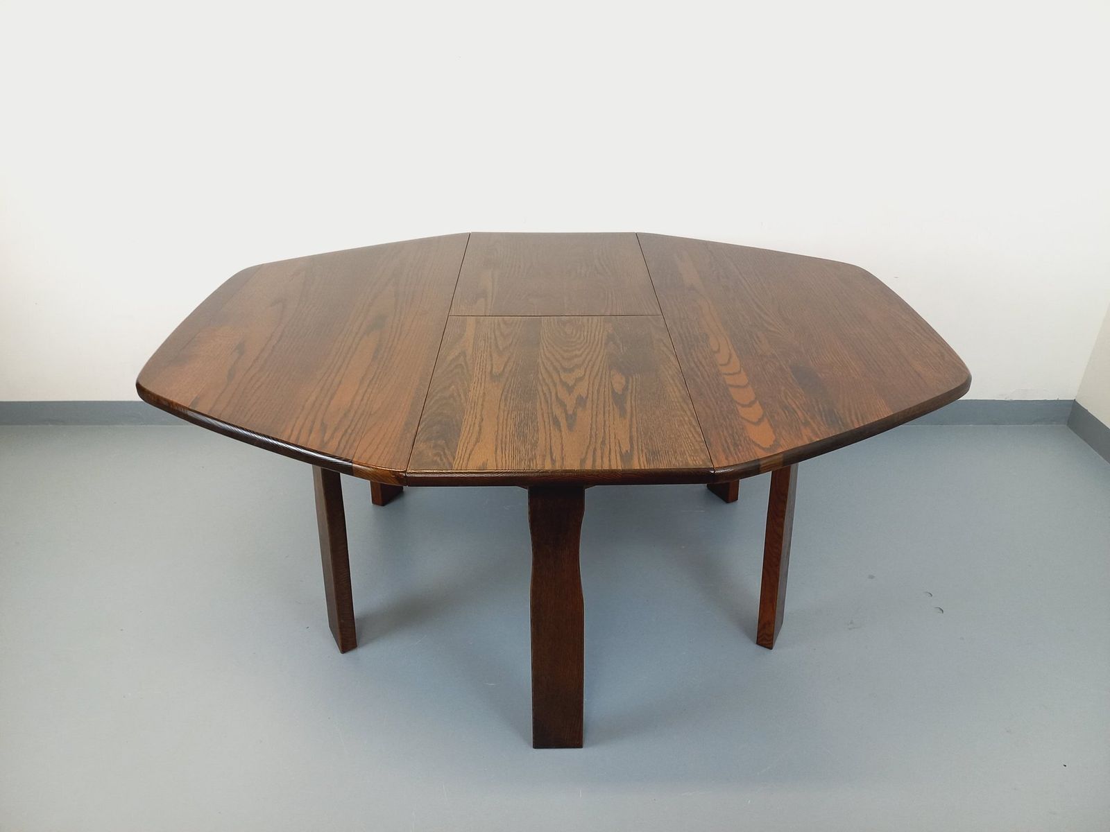 photo furniture Brutalist Hexagonal Oak Dining Table