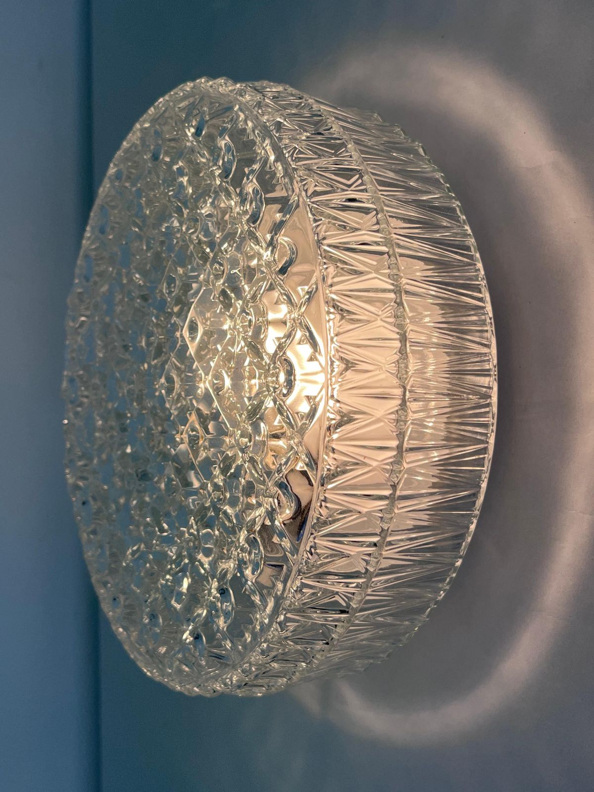 Design mid-century wand- of plafondlamp, plafondlamp opbouw, jaren 1970   4 stuks beschikbaar photo for sale