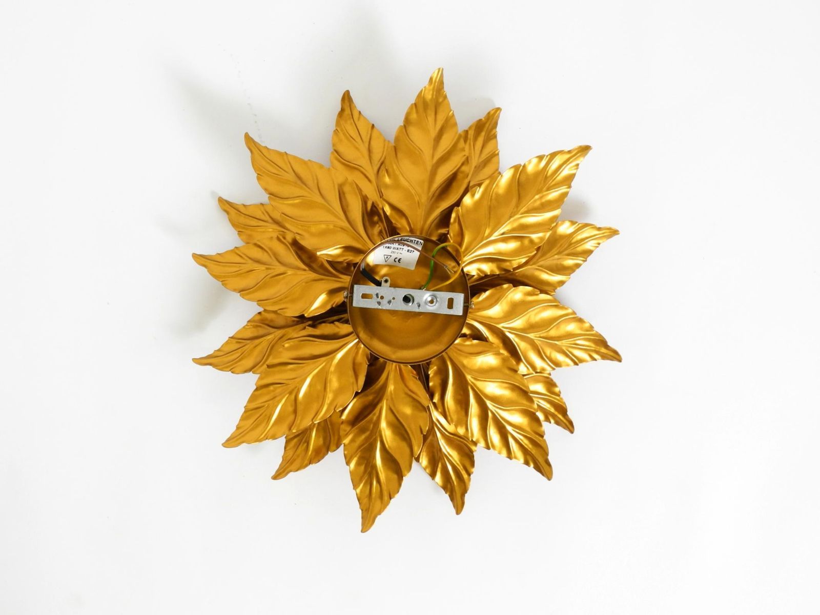 photo vintage Grande applique ou plafonnier Hans Kögl de style florentin doré, années 1980