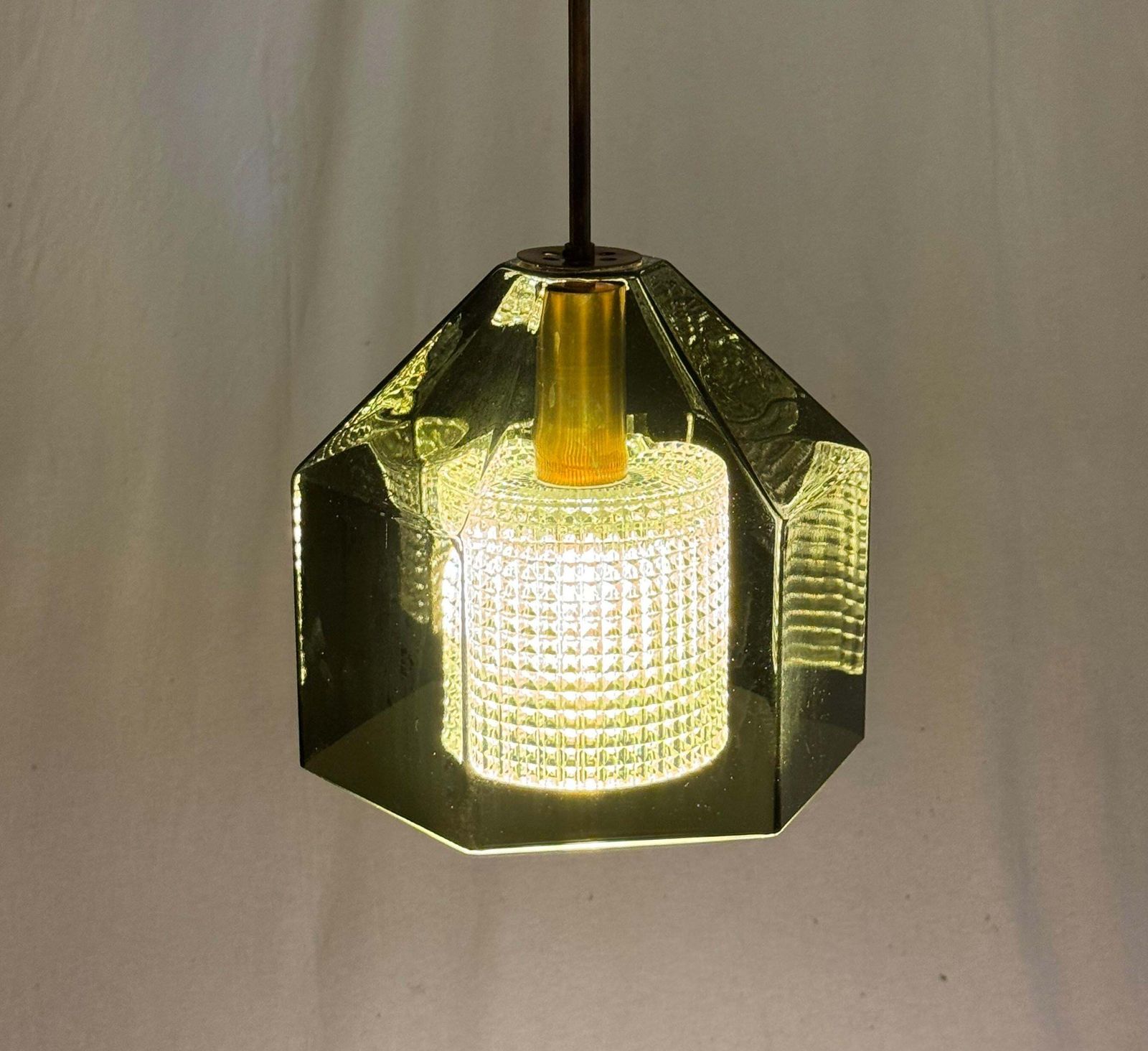 1108.0 Groene en glaspersglas hanglamp van Carl Fagerlund photo