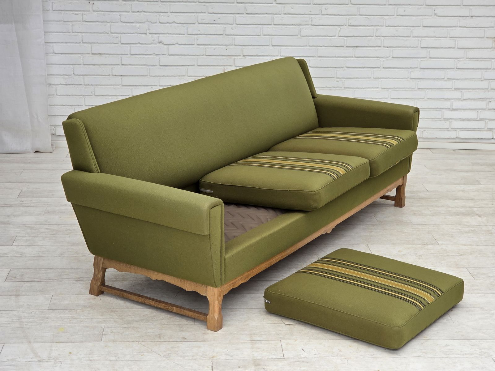 photo furniture 1970s, 3 Seater Danish Sofa, Green Furniture Wool, Oak Wood.