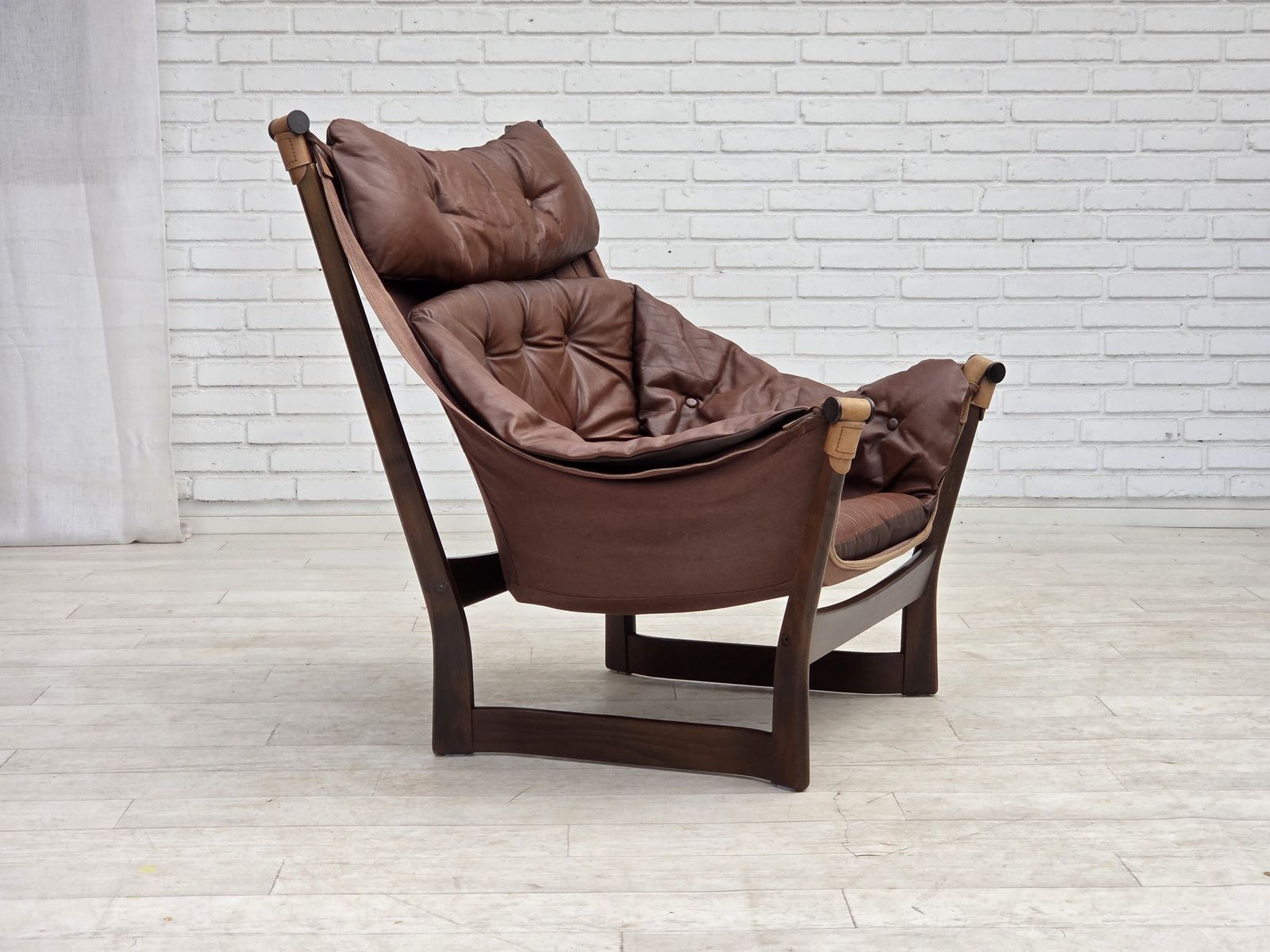 Ca. jaren 1970, Noors design van Tormod Alnaes, "Trega" loungestoel. photo furniture