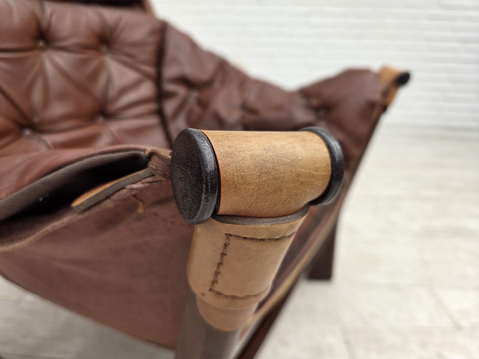 Ca. jaren 1970, Noors design van Tormod Alnaes, "Trega" loungestoel. photo vintage