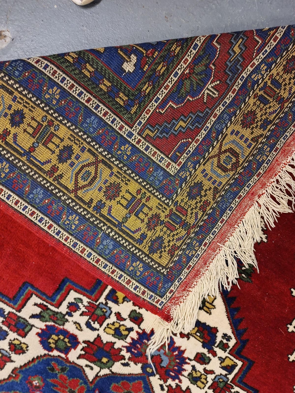 photo furniture Tapis en laine turc tissé main 325 x 210 cm, grand tapis vintage rouge et bleu à motifs géométriques